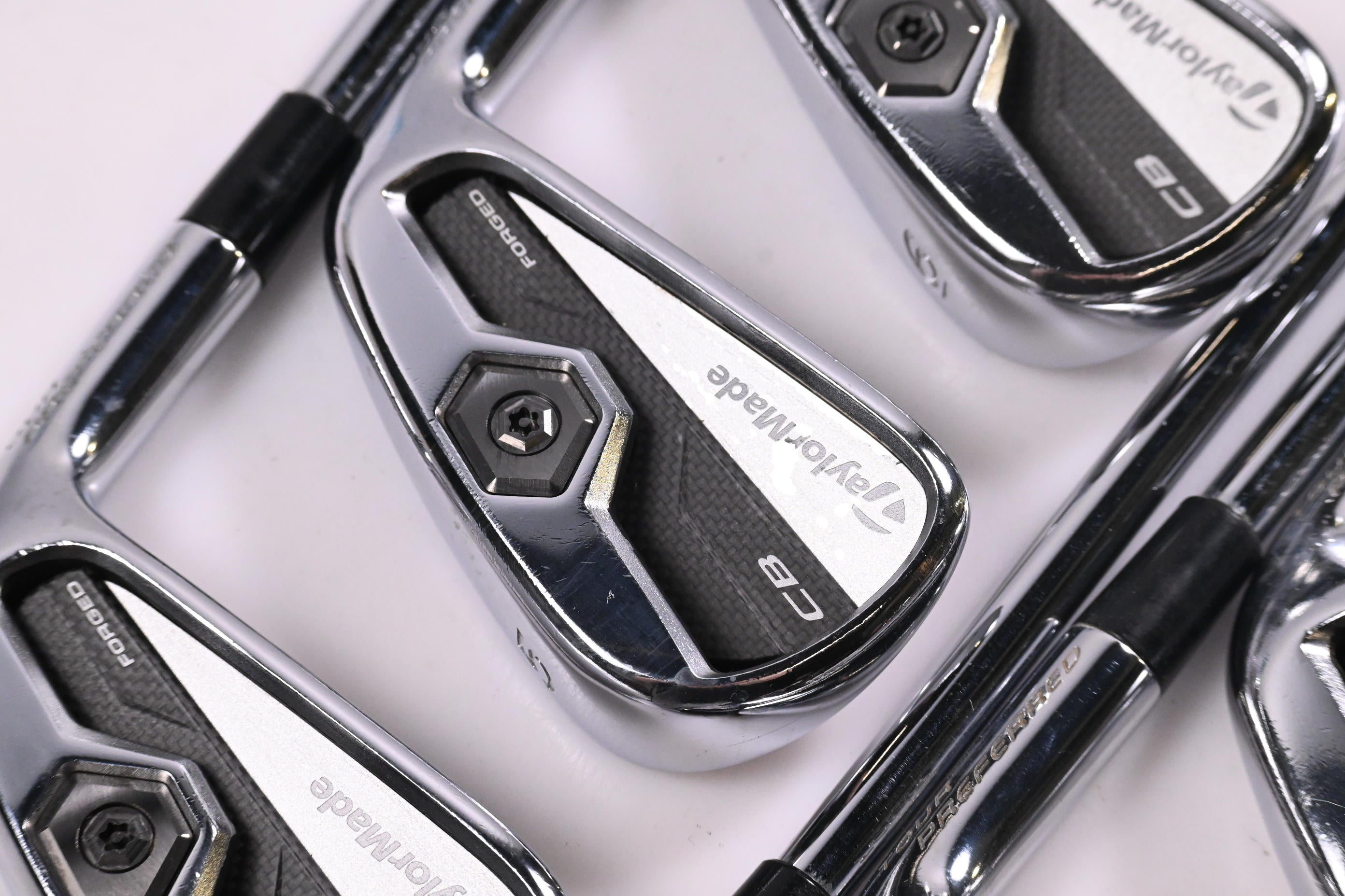 Taylormade Tour Preferred CB 2011 Irons / 4-PW / Regular Flex Dynamic Gold XP