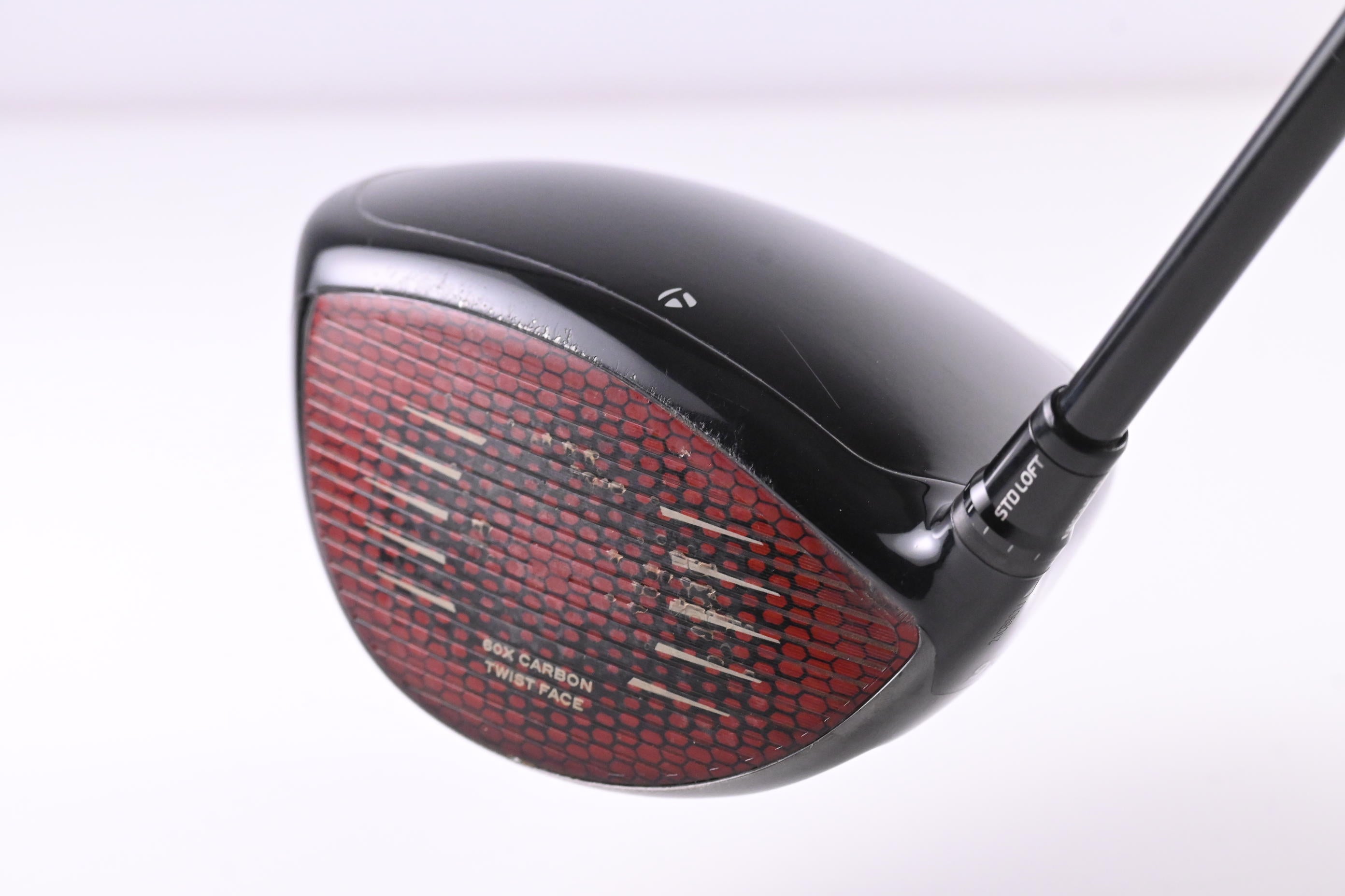 Taylormade Stealth Driver / 10.5 Degree / Regular Flex HZRDUS Smoke RDX Red 60