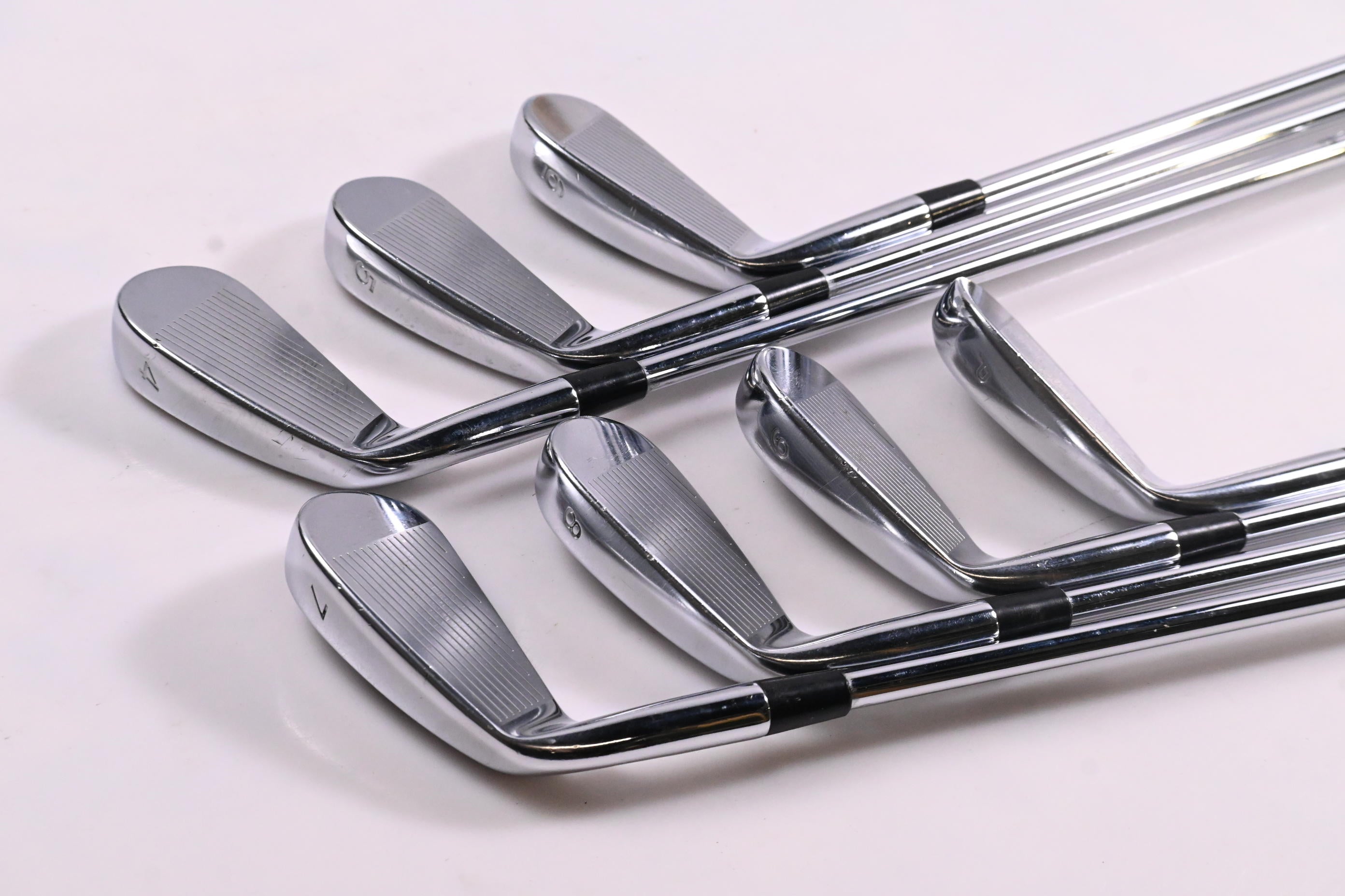 Taylormade Tour Preferred CB 2011 Irons / 4-PW / Regular Flex Dynamic Gold XP