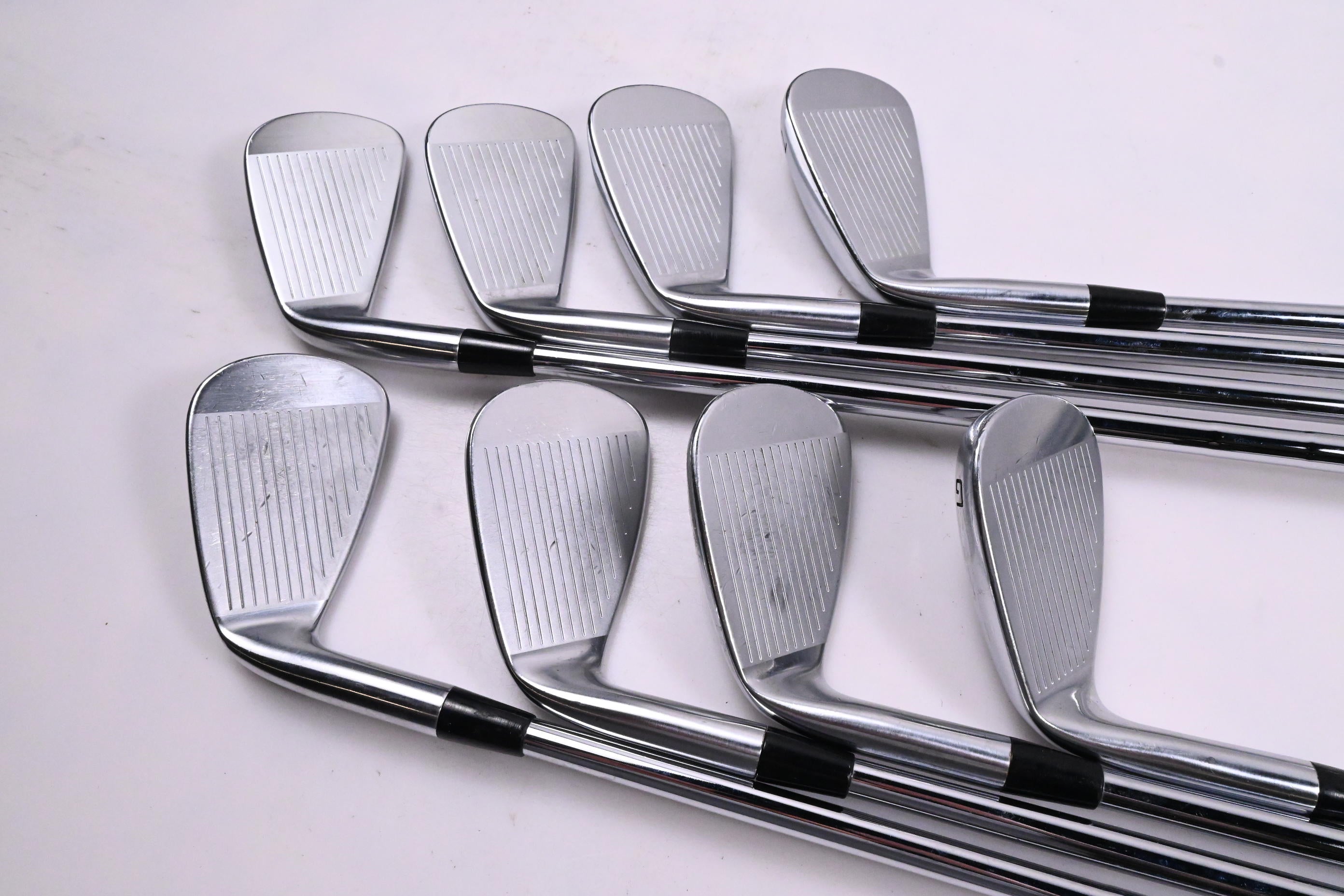 Cobra King Tour 2023 Irons / 4-PW+GW / Regular Flex KBS Tour Lite Shafts