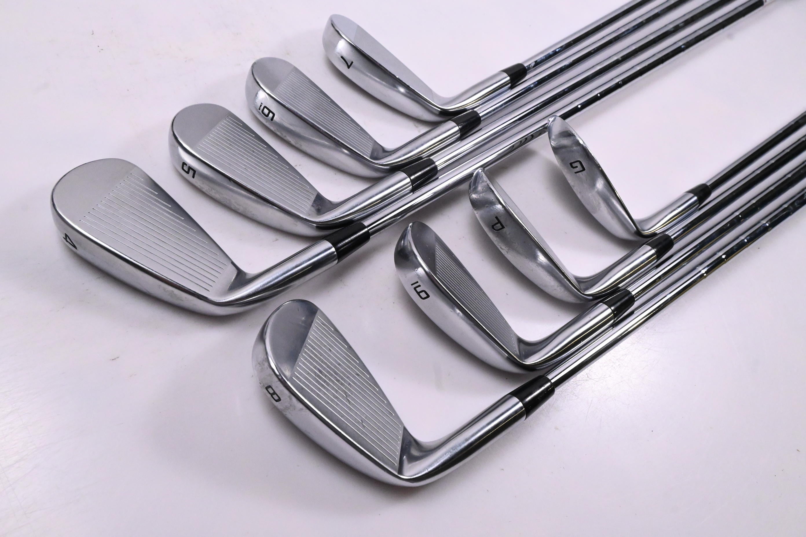 Cobra King Tour 2023 Irons / 4-PW+GW / Regular Flex KBS Tour Lite Shafts