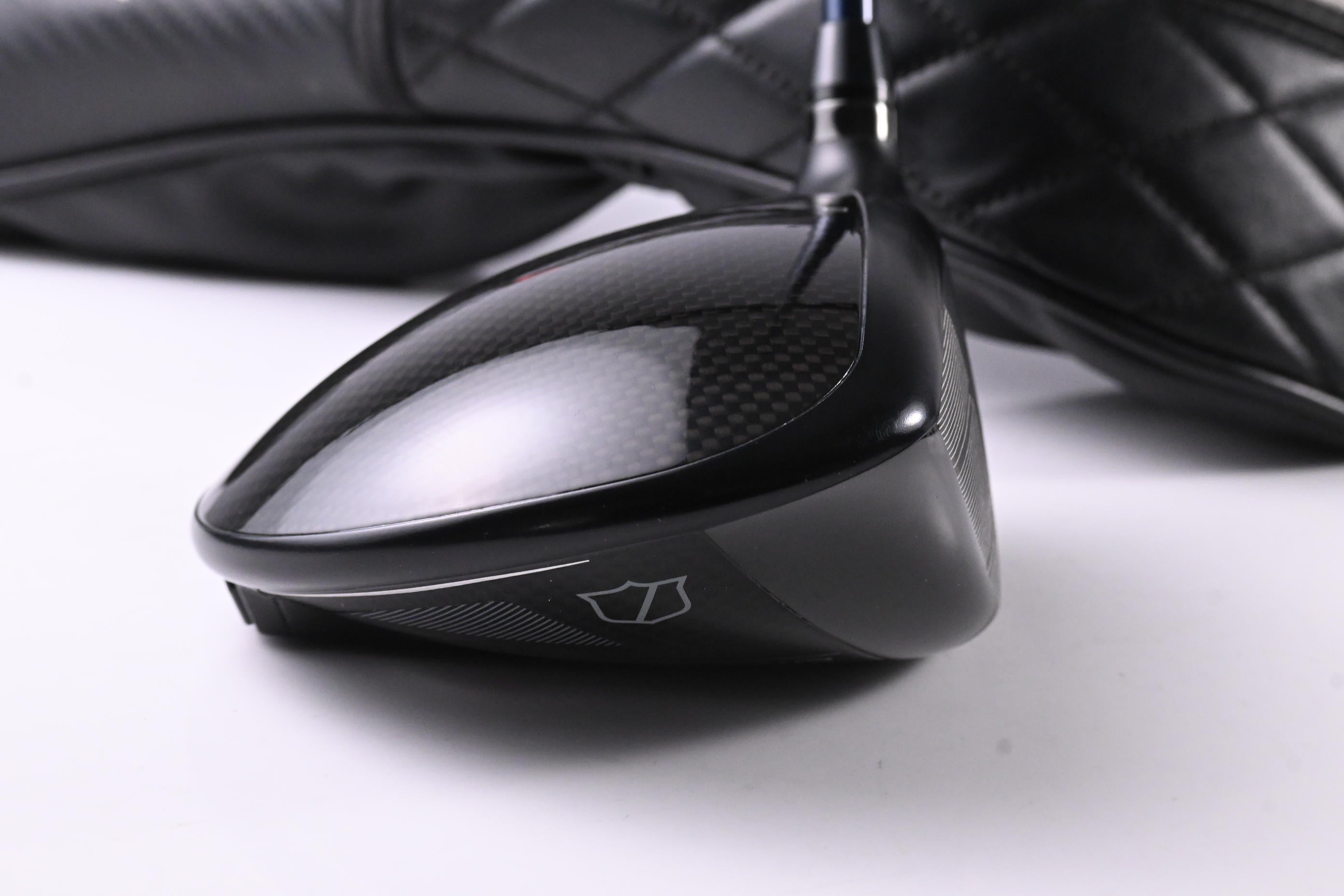 Wilson DYNAPWR Carbon 2025 Driver / 10.5 Degree / Stiff Flex Ventus TR Blue 5