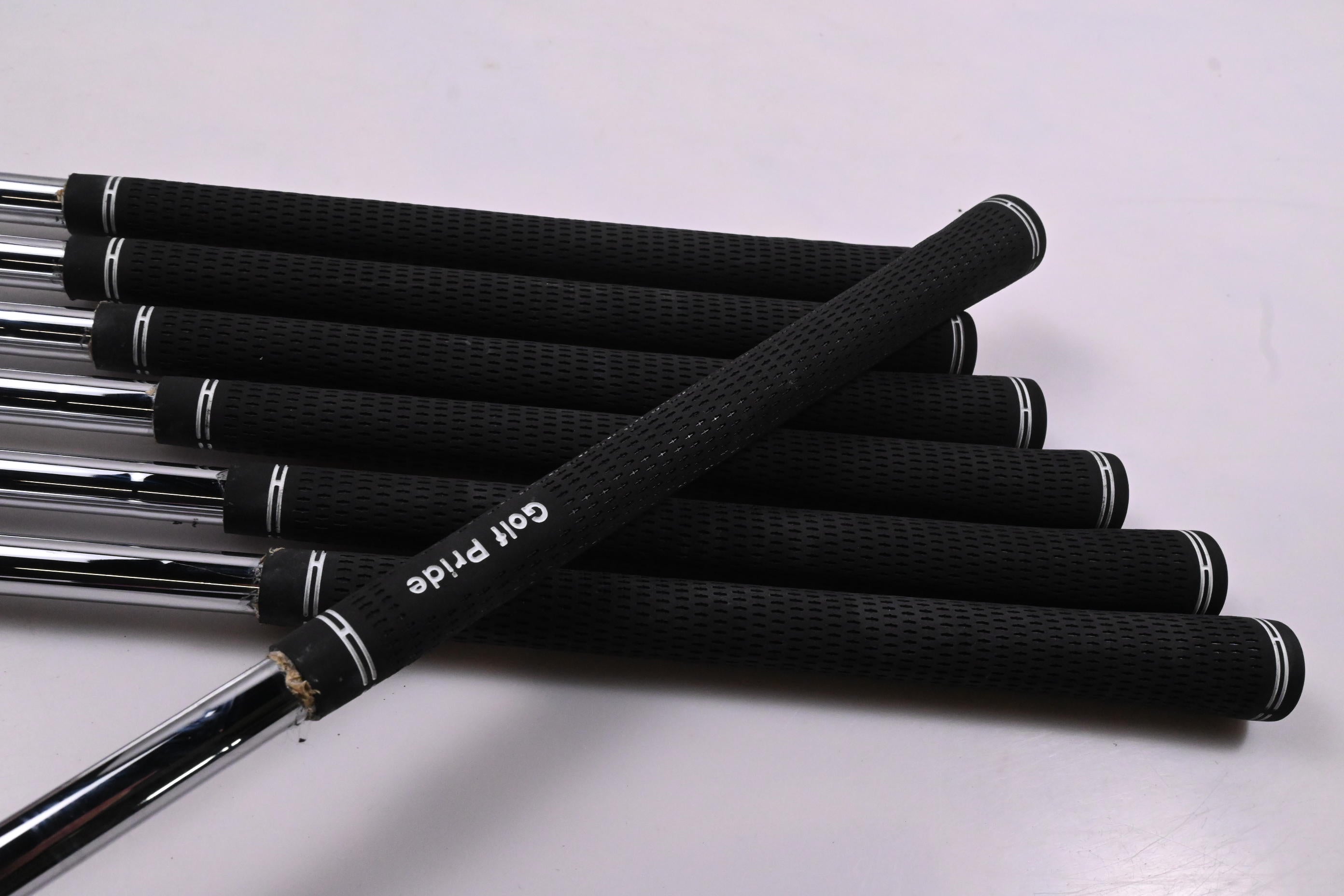 Ping i-Series E1 Irons / 4-PW / Blue Dot / Regular Flex Ping CFS Distance Shafts