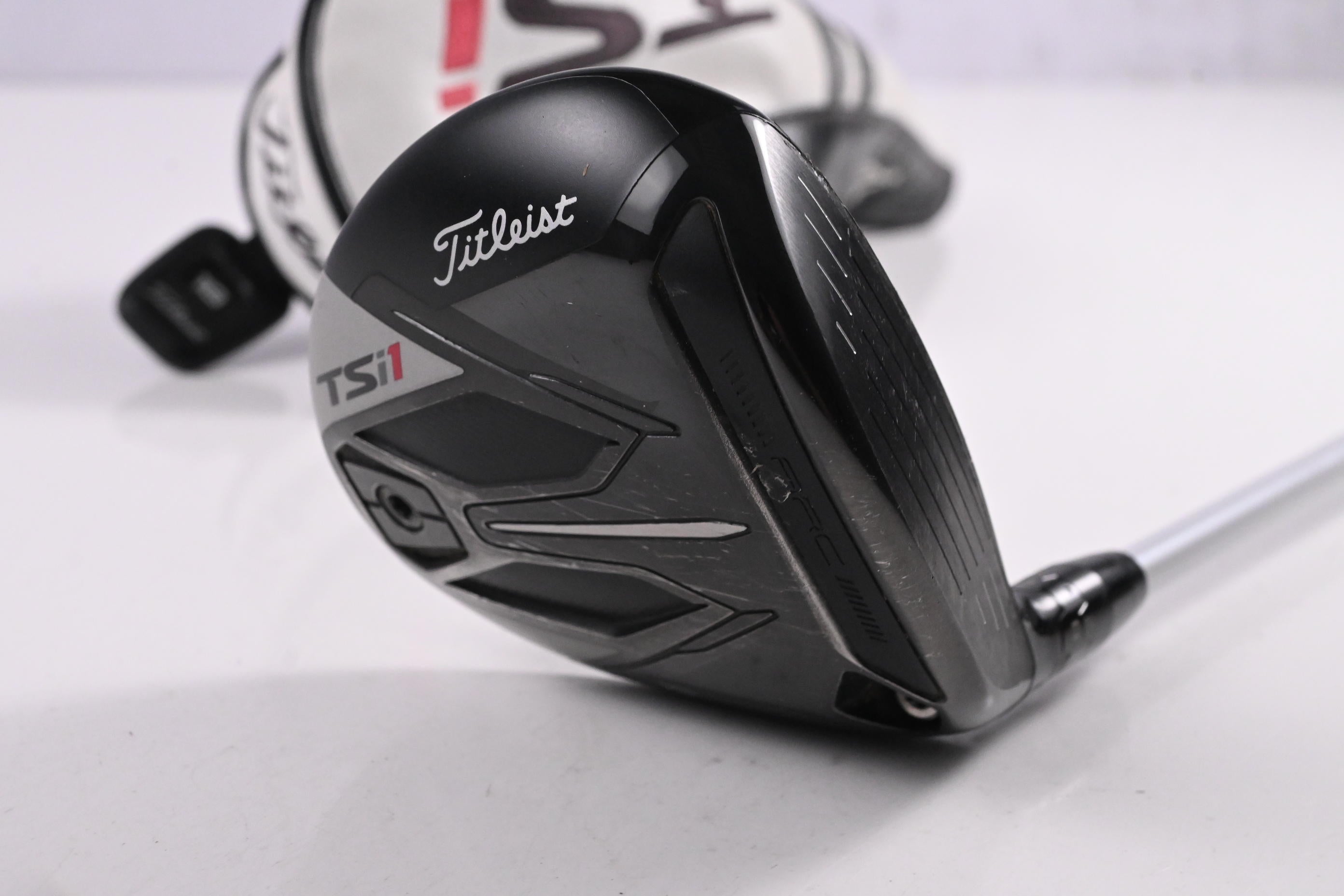 Titleist TSi1 #3 Wood / 15 Degree / Regular Flex Aldila Ascent White 40 Shaft