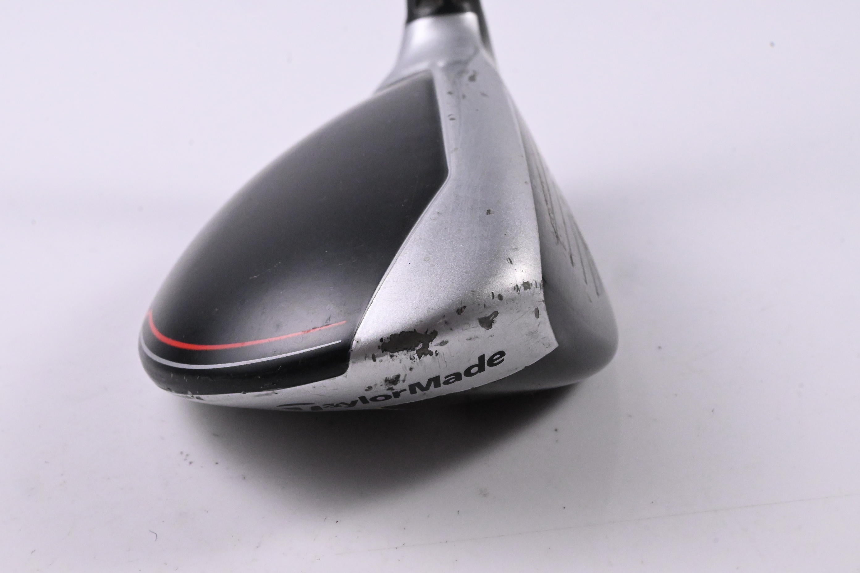 Taylormade M6 #4 Hybrid / 22 Degree / Regular Flex Fujikura Atmos Orange 6 Shaft