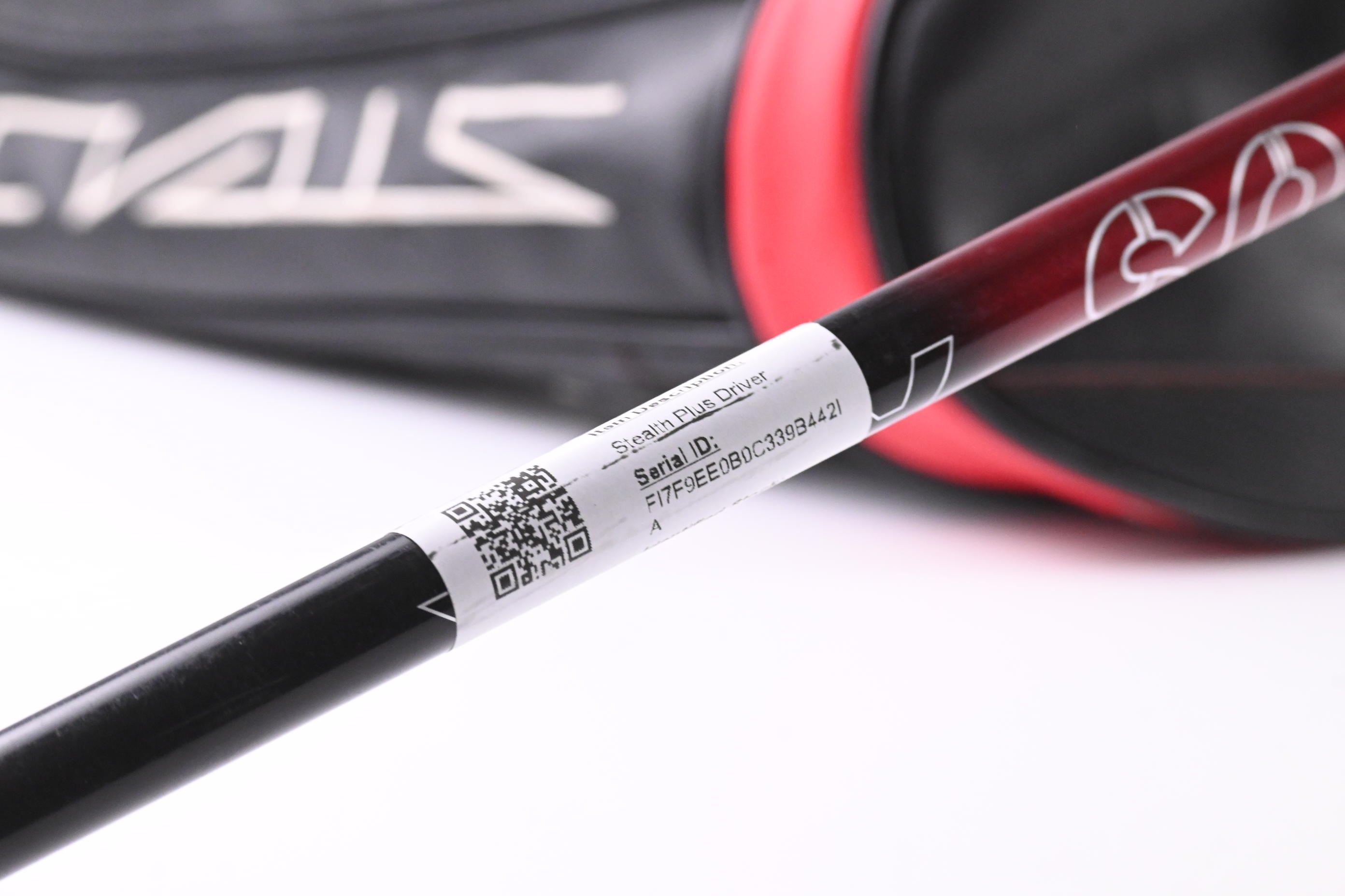 Taylormade Stealth Plus Driver / 10.5 Degree / Regular Flex HZRDUS Smoke RDX Red 60