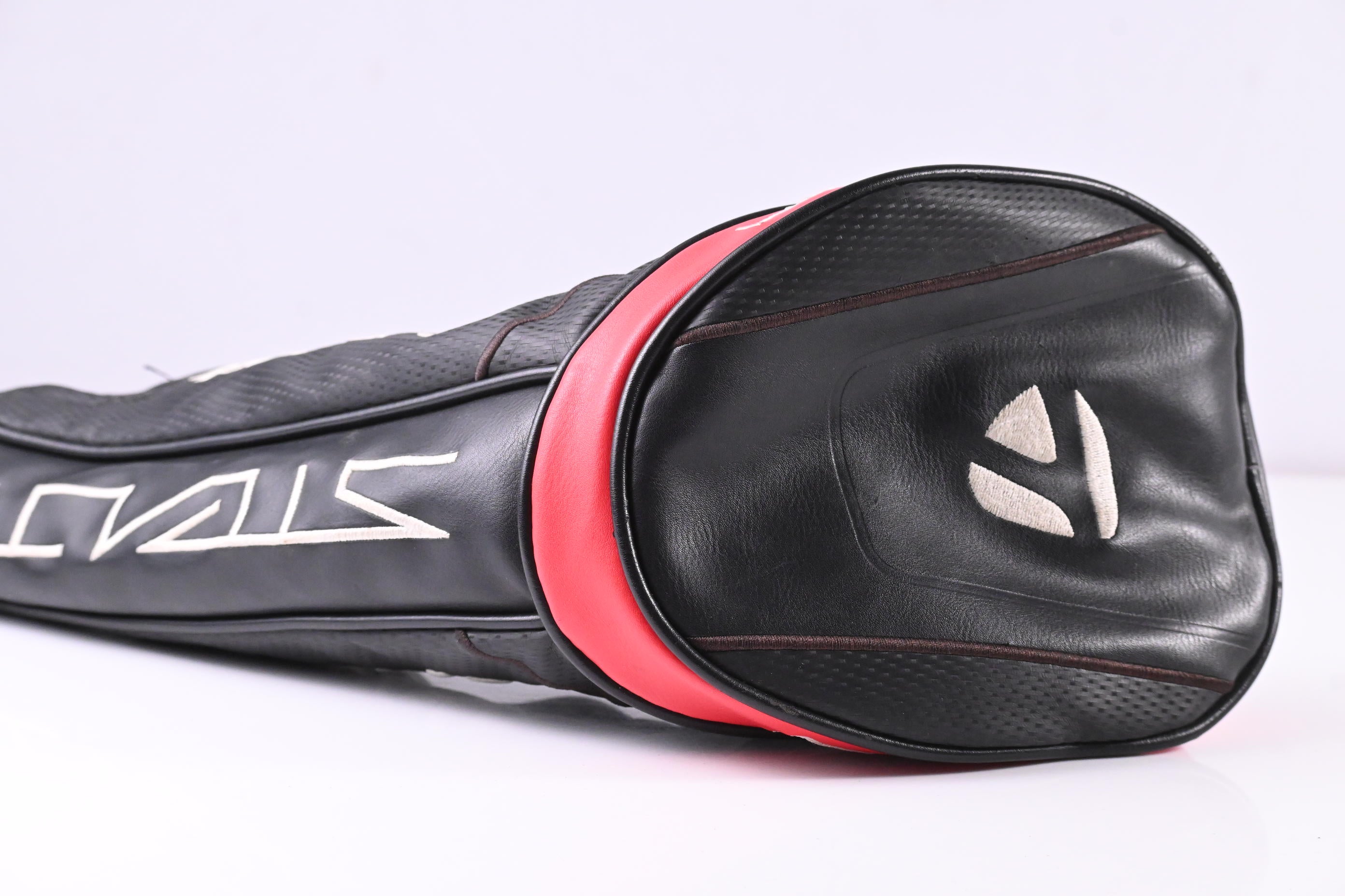 Taylormade Stealth Plus Driver / 10.5 Degree / Regular Flex HZRDUS Smoke RDX Red 60