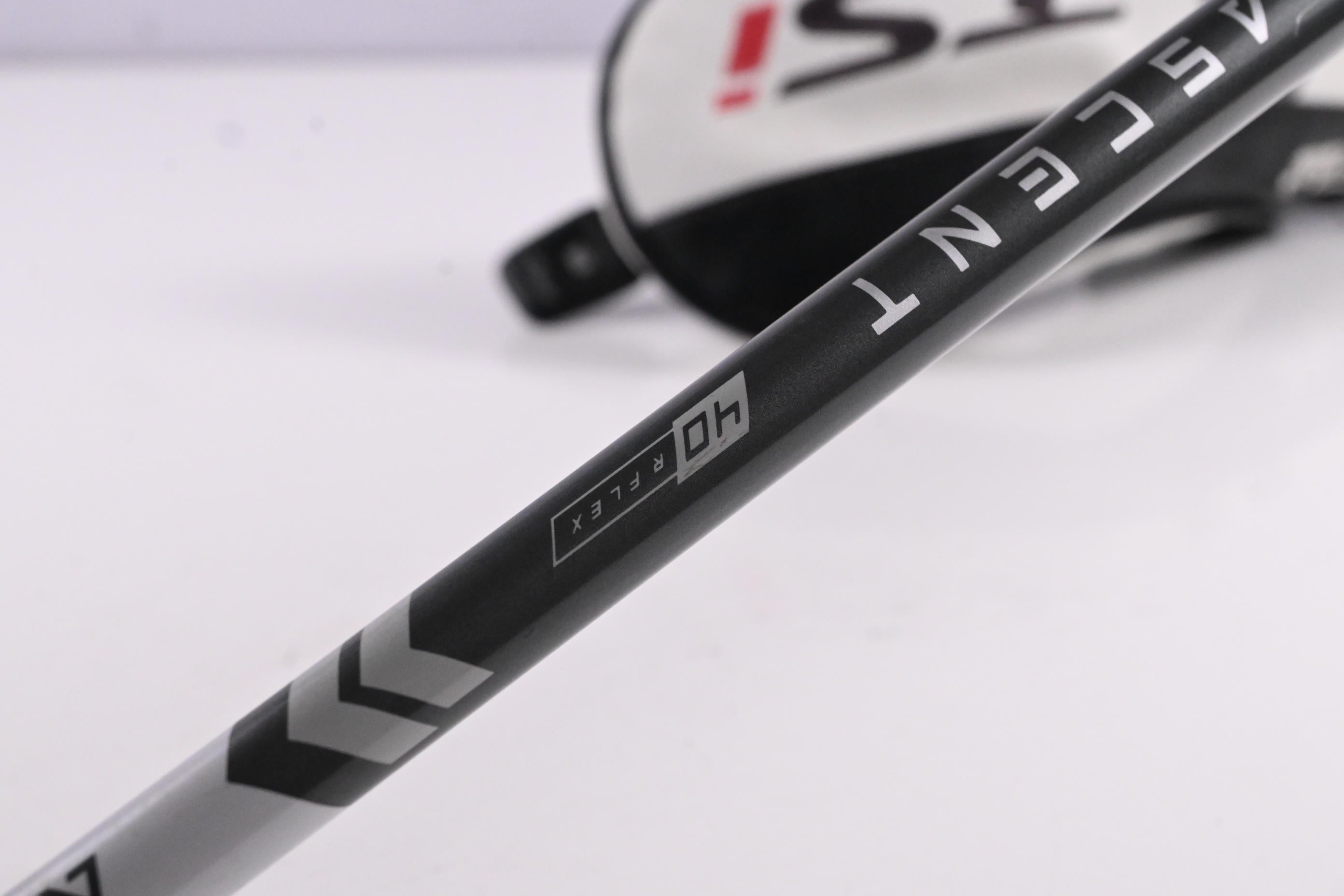 Titleist TSi1 #3 Wood / 15 Degree / Regular Flex Aldila Ascent White 40 Shaft