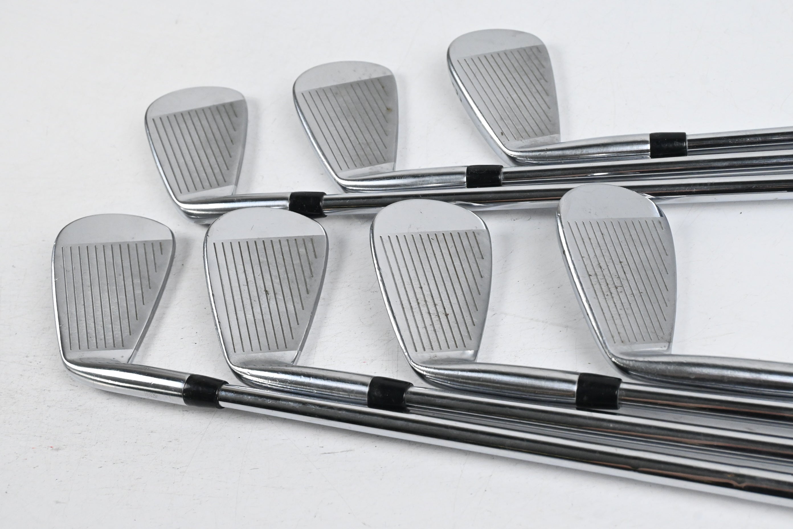 Mizuno Pro 223 Irons / 4-PW / X-Flex N.S.Pro Modus3 Tour125 Shafts