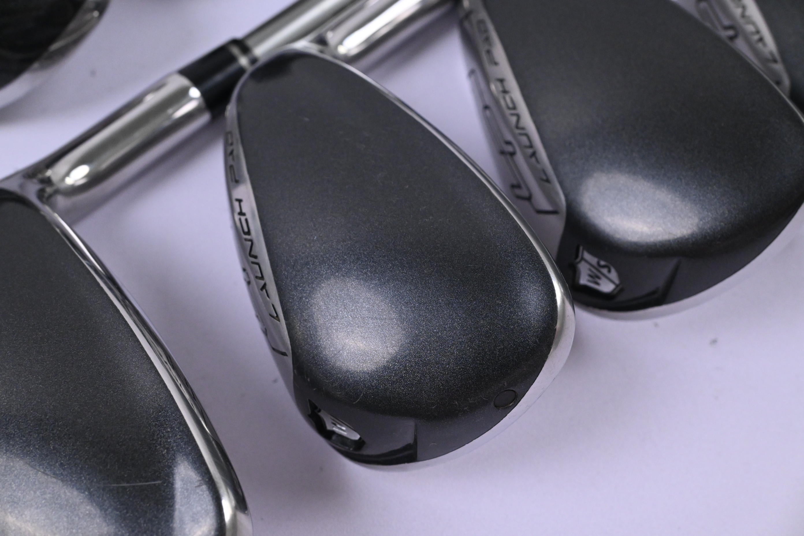 Wilson Launch Pad Irons / 6-PW+GW+SW / Senior Flex UST Recoil 460 Shafts