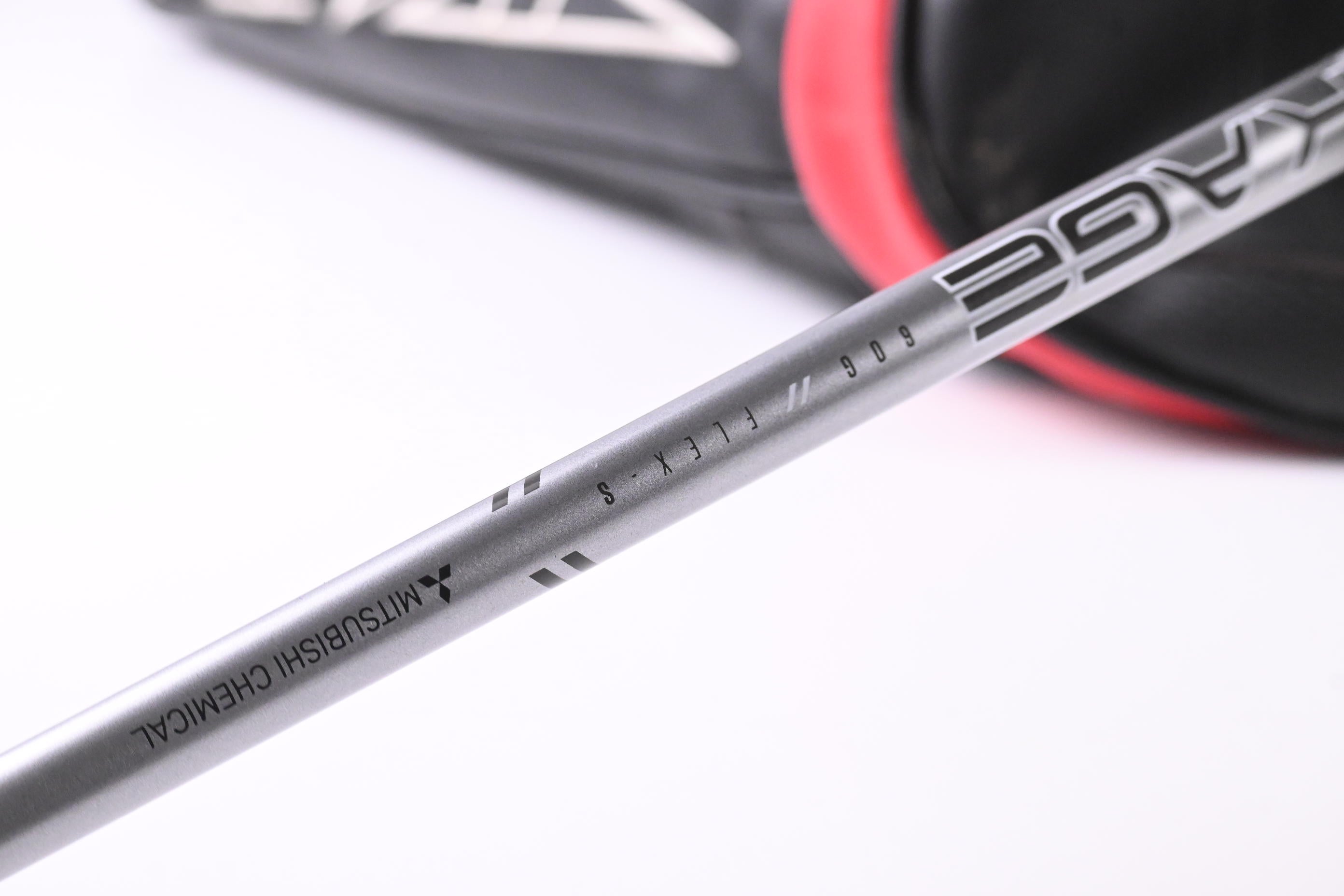 Taylormade Stealth Driver / 10.5 Degree / Stiff Flex Kuro Kage Silver 60 Shaft