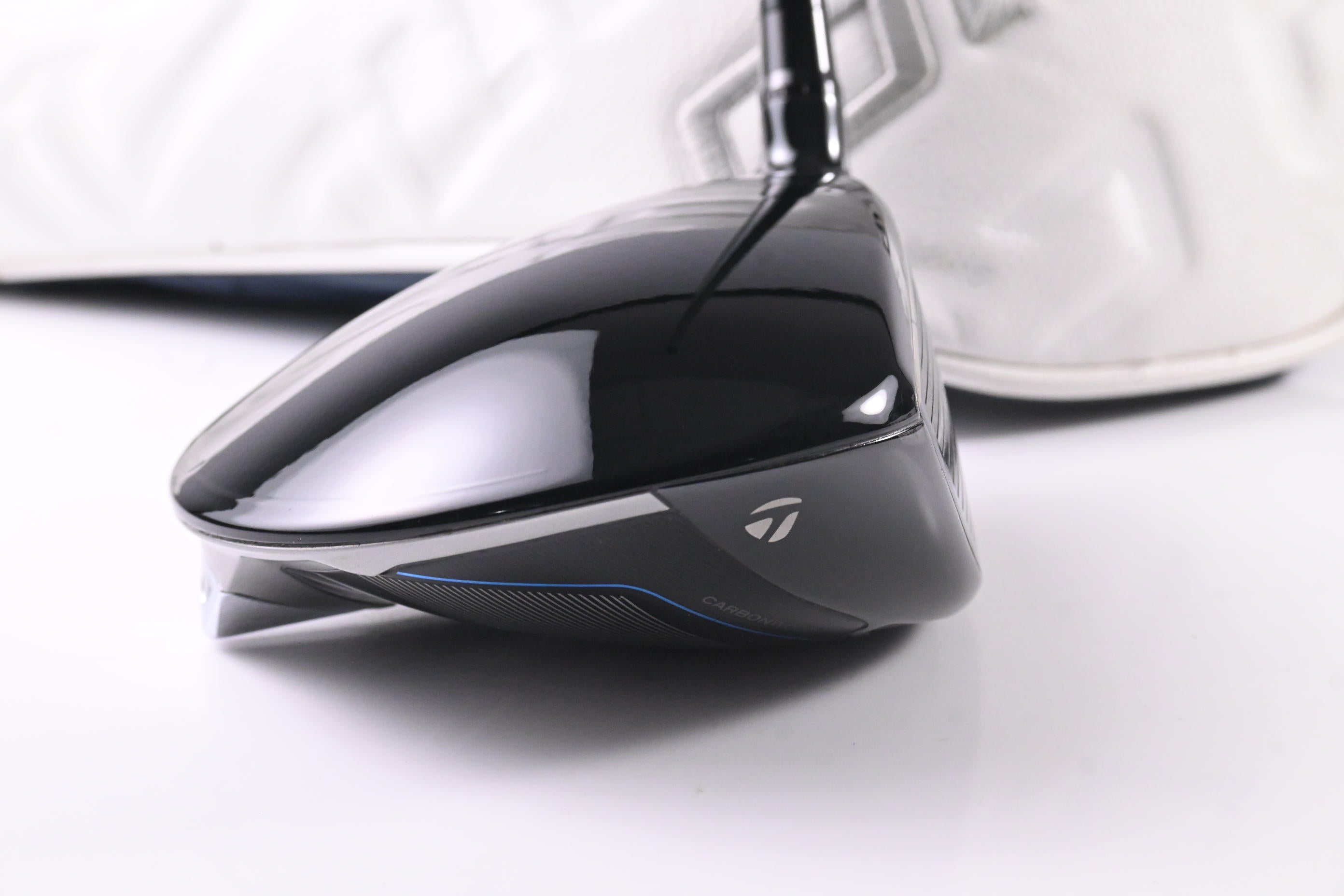 Taylormade Qi10 Driver / 10.5 Degree / Regular Flex Fujikura Ventus TR Blue 5