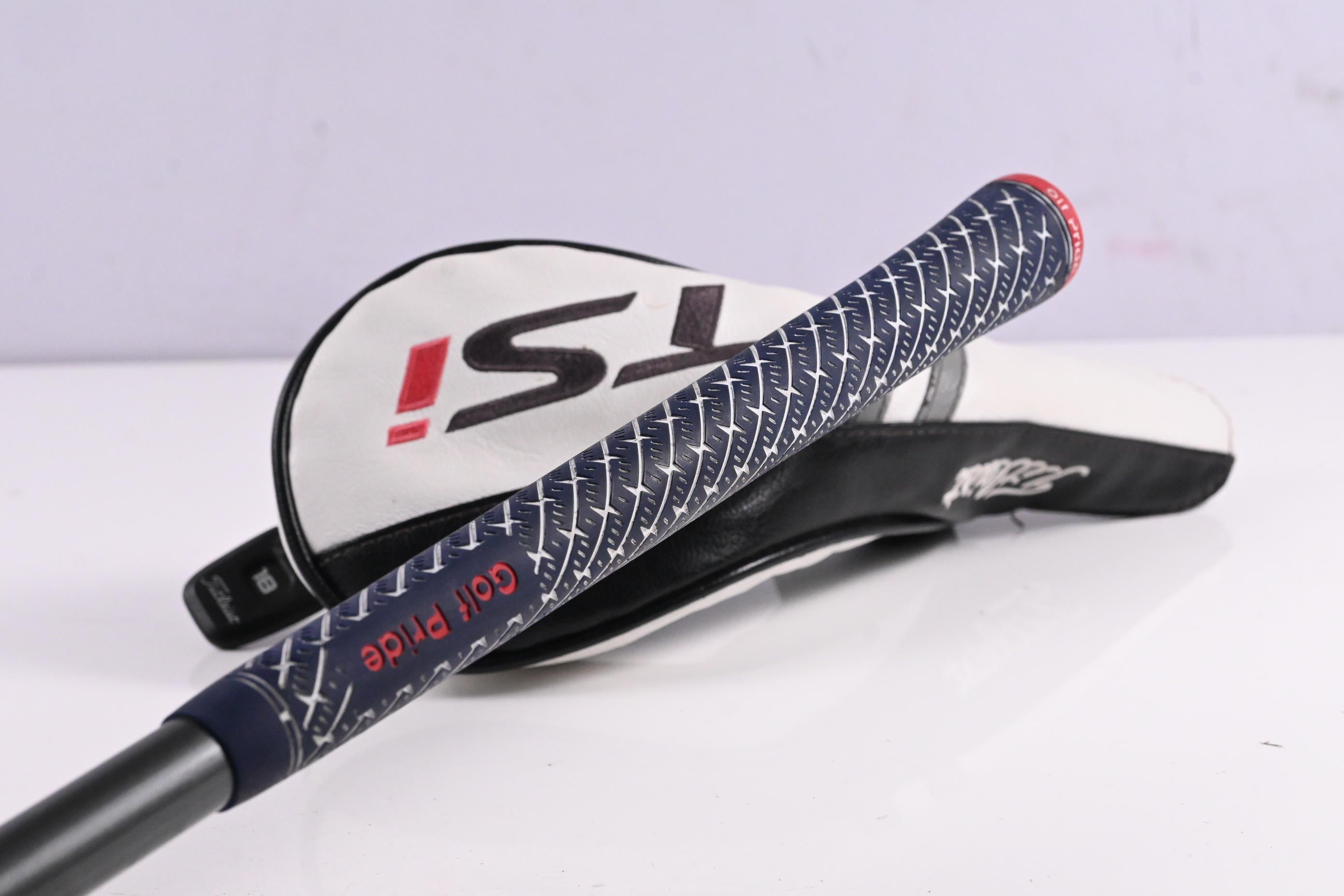 Titleist TSi1 #3 Wood / 15 Degree / Regular Flex Aldila Ascent White 40 Shaft