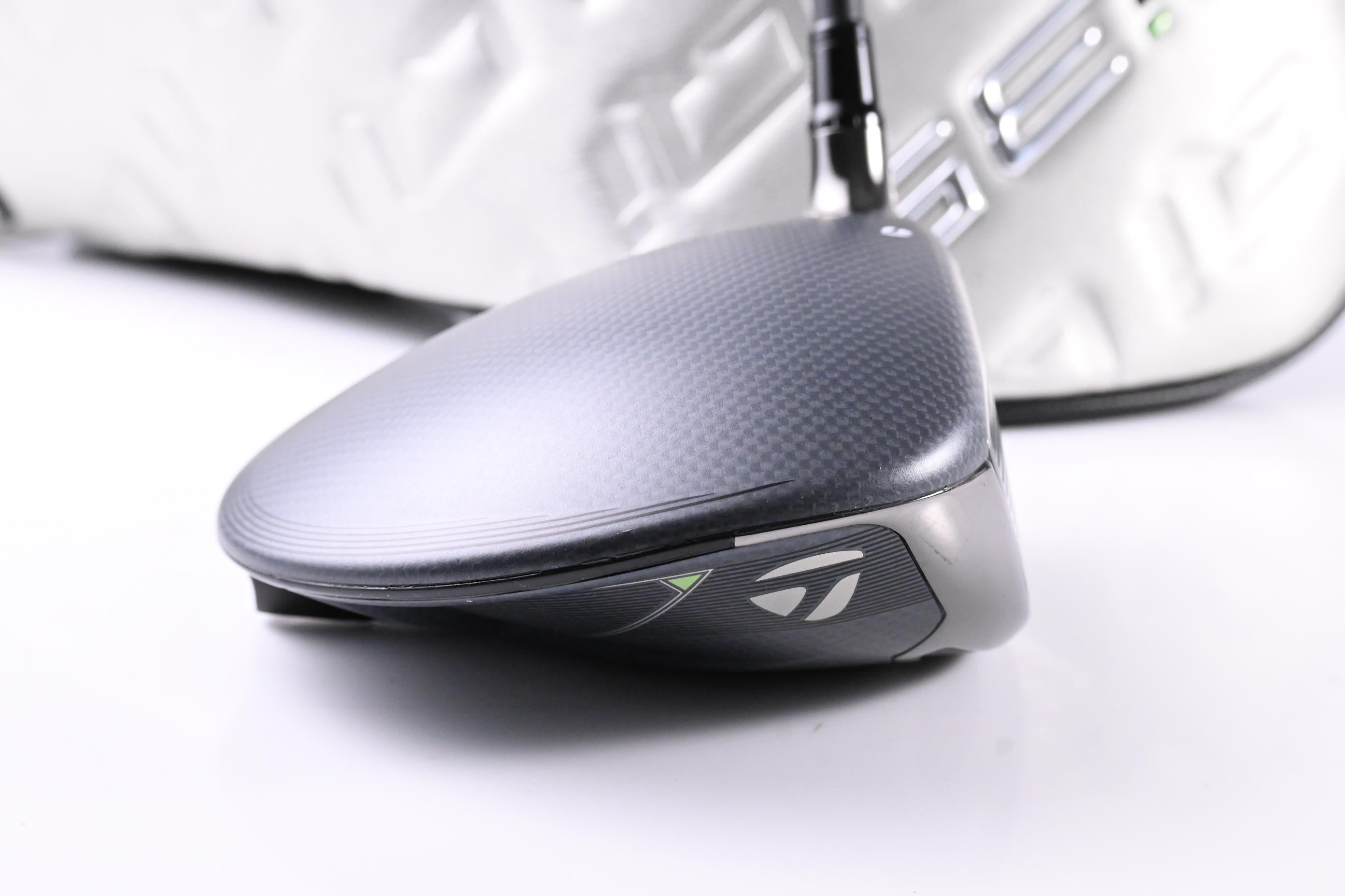 Taylormade Qi35 Driver / 10.5 Degree / Regular Flex Project X Cypher 2.0 50