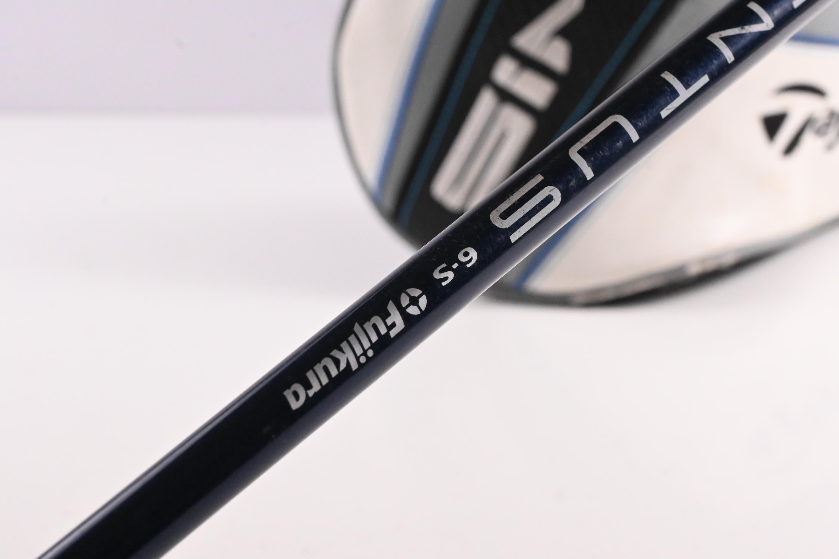 Taylormade SIM Max Driver / 9 Degree / Stiff Flex Fujikura Ventus Blue 6 Shaft