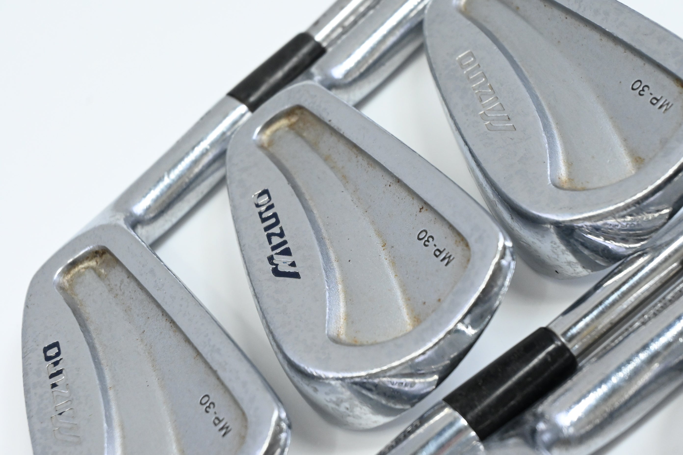 Mizuno MP-30 Irons / 5-PW / Regular Flex Dynamic Gold R300 Shafts