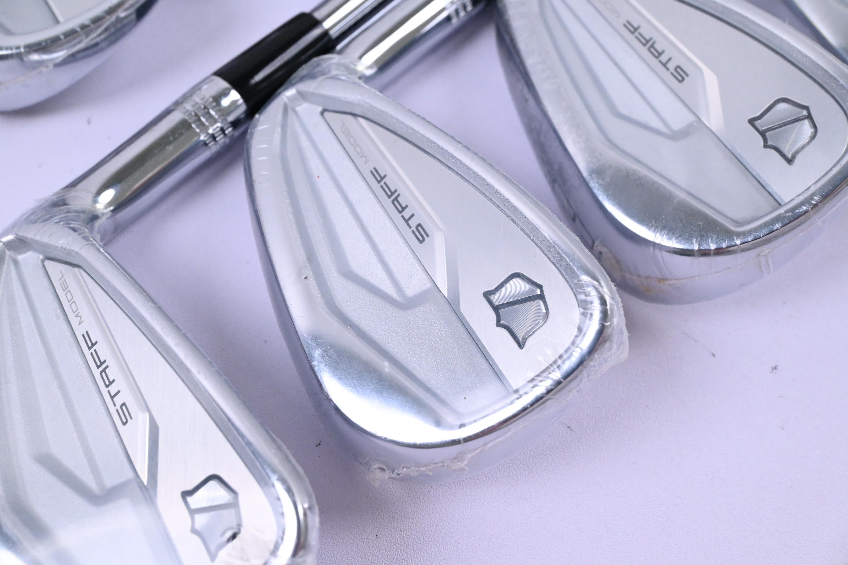 Wilson Staff Model 2024 CB Irons / 4-PW / Stiff Flex Dynamic Gold S300 Shaft