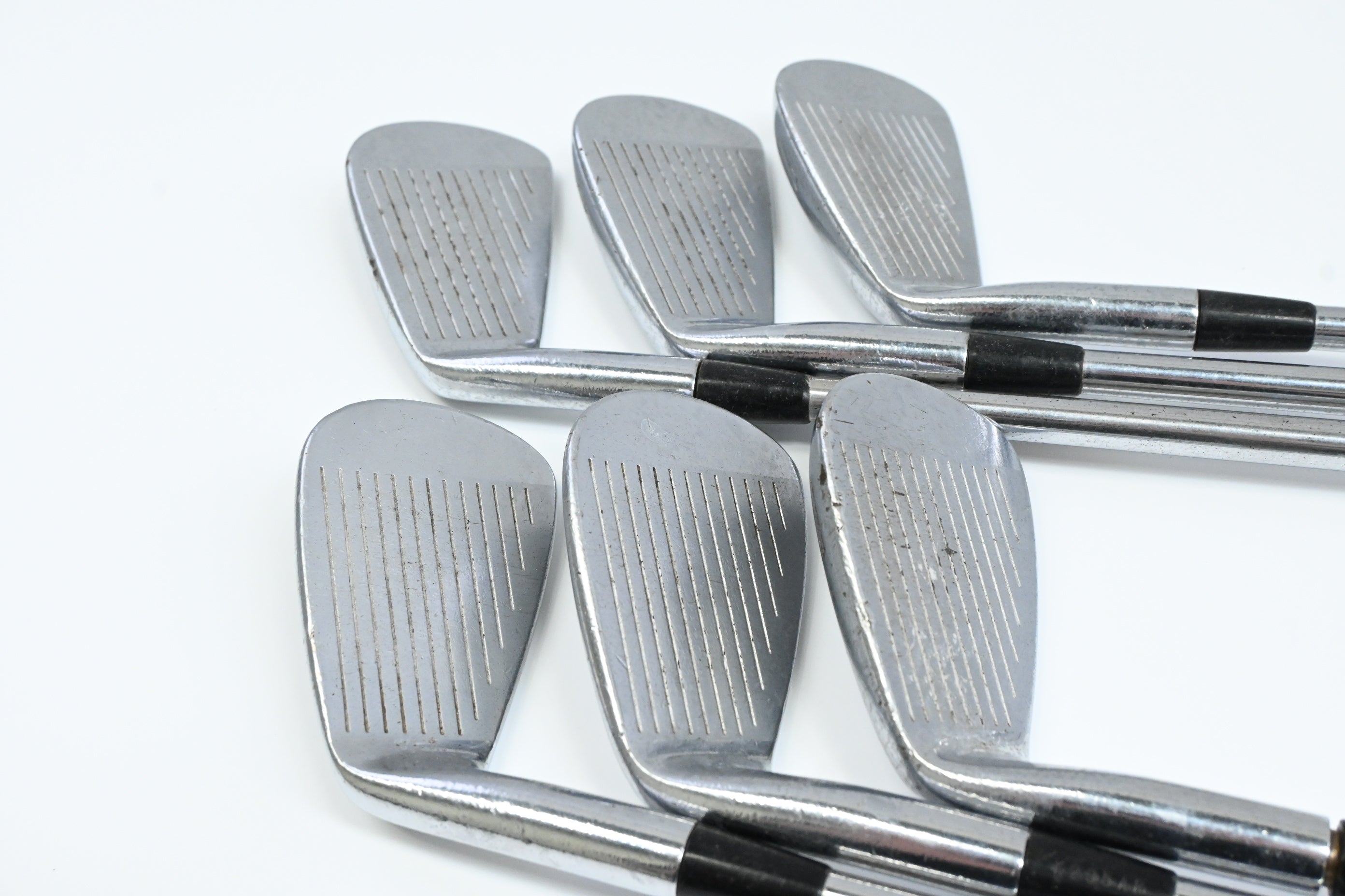 Mizuno MP-30 Irons / 5-PW / Regular Flex Dynamic Gold R300 Shafts