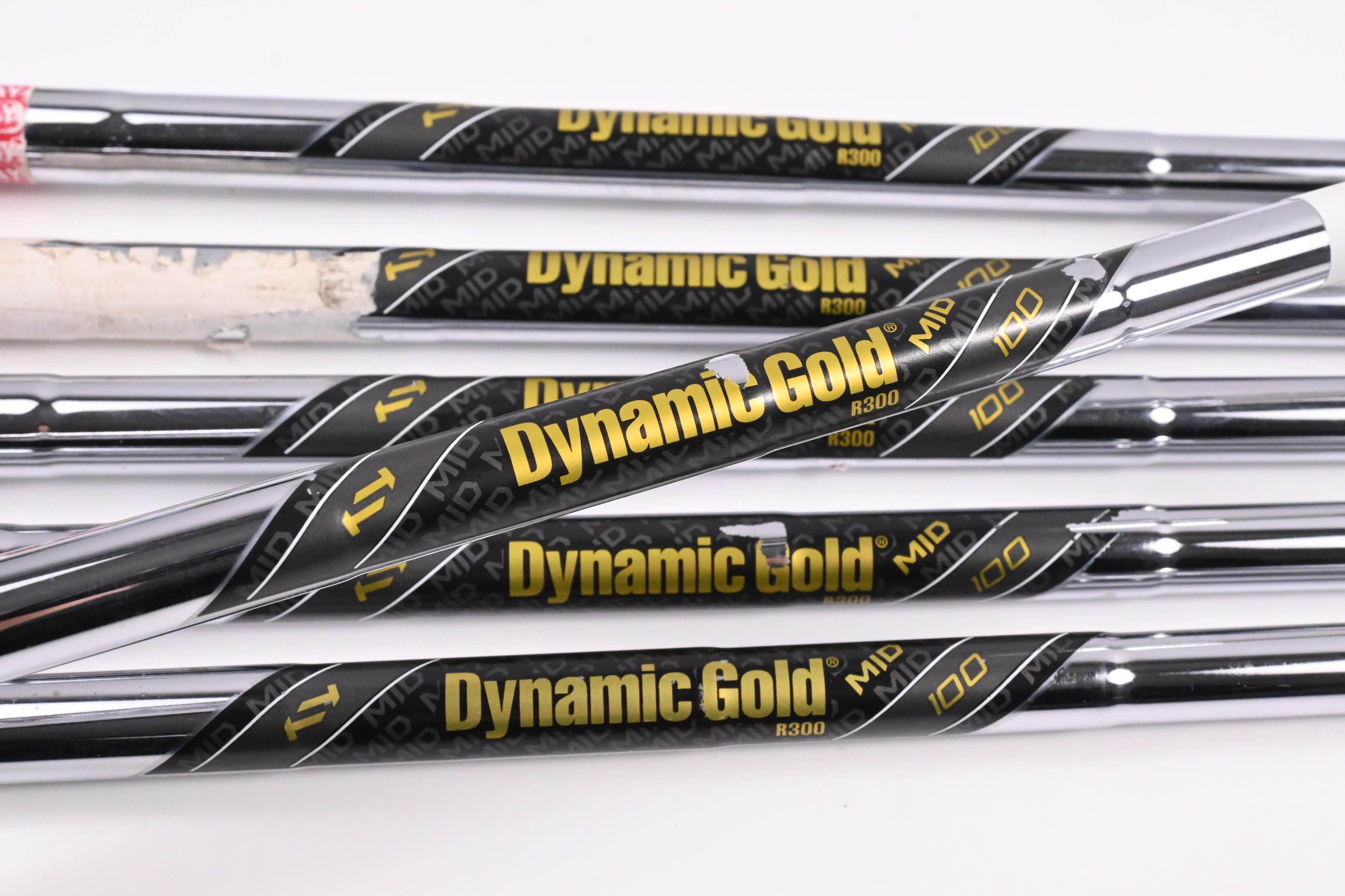 Dynamic Gold Mid 100 R300 Iron Shafts / Regular Flex / Set of 6 / .355" Tip