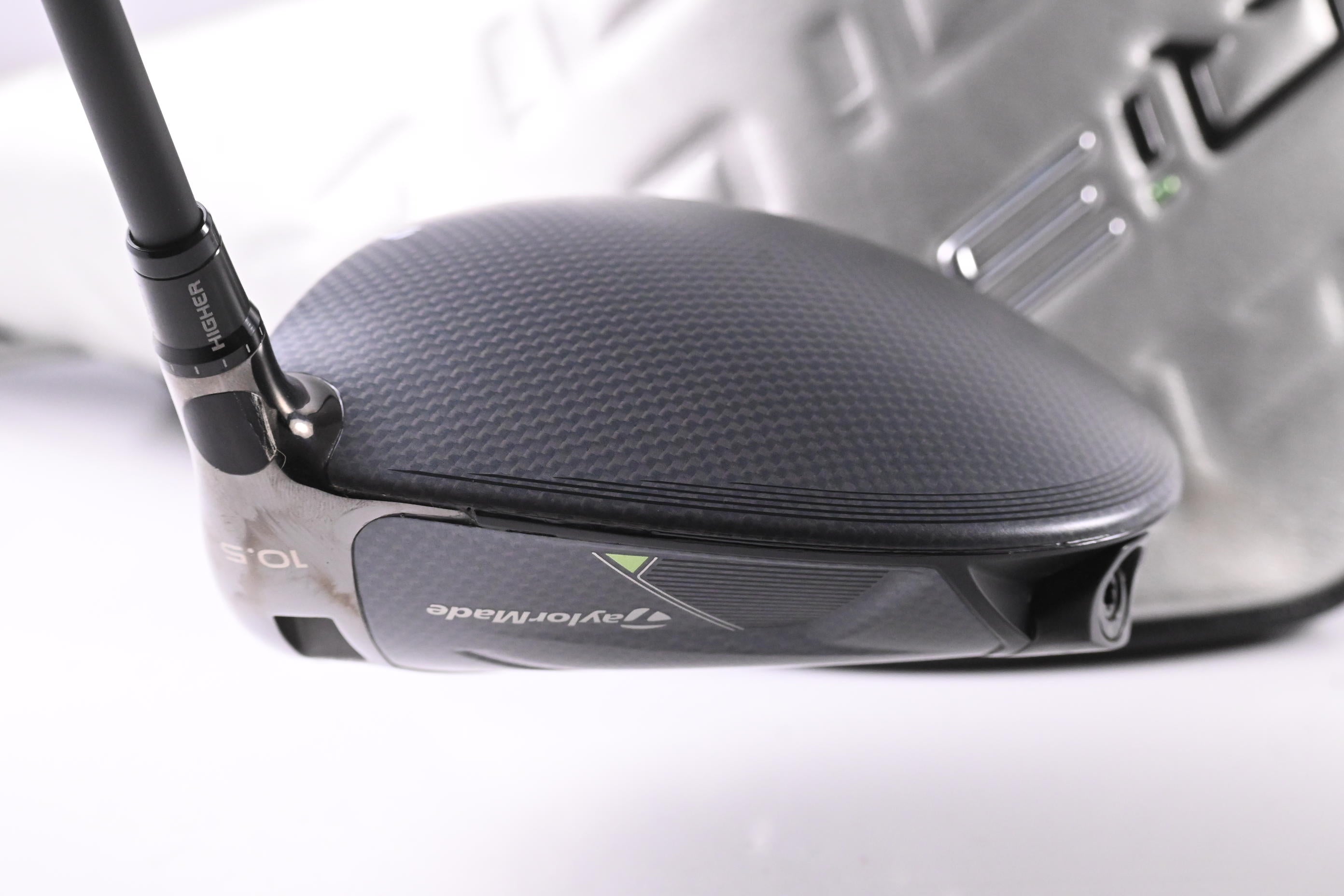 Taylormade Qi35 Driver / 10.5 Degree / Regular Flex Vanuish 4 Shaft