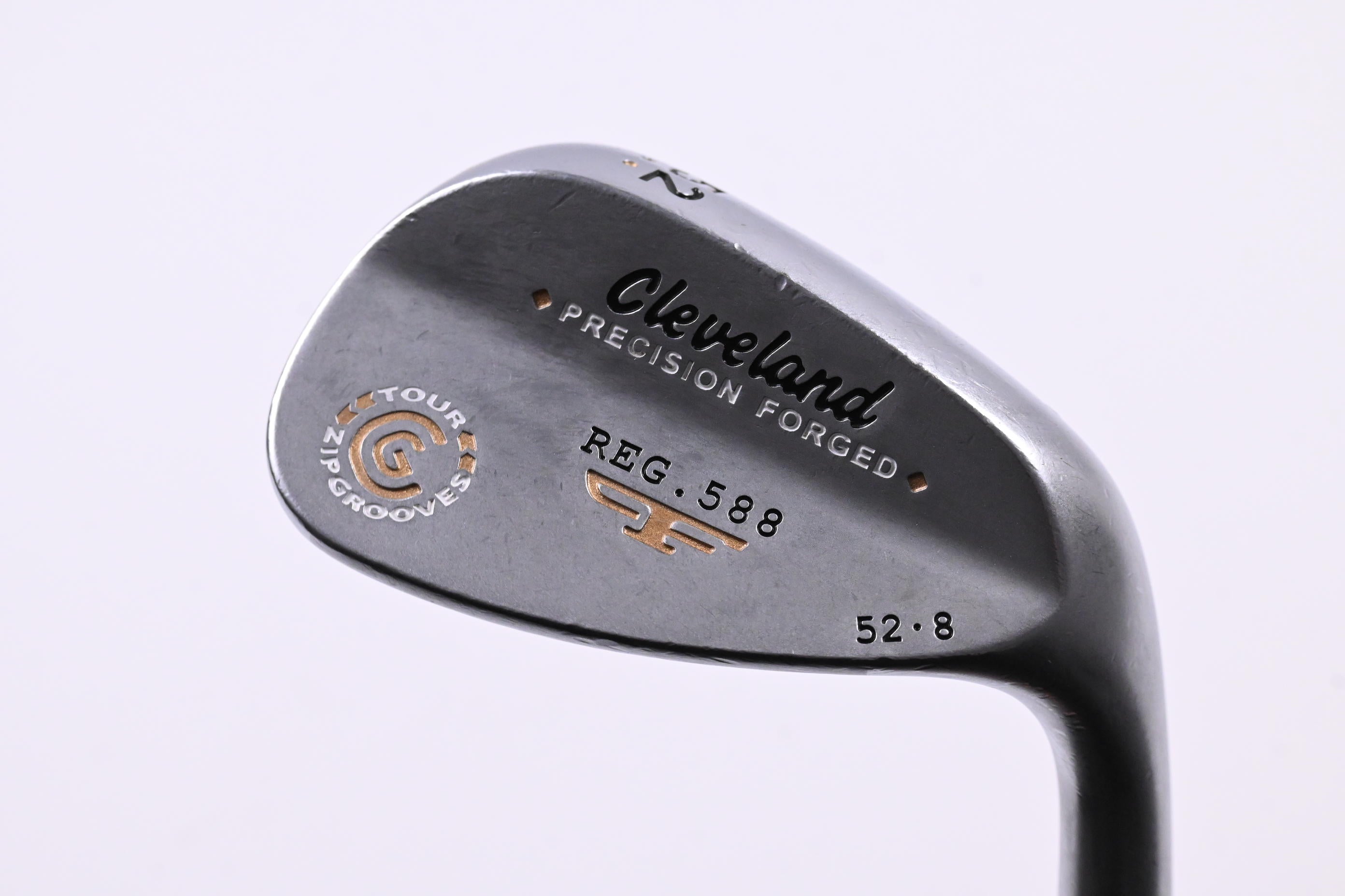 Cleveland 588 Precision Forged Gap Wedge / 52 Degree / Wedge Flex Tour Concept
