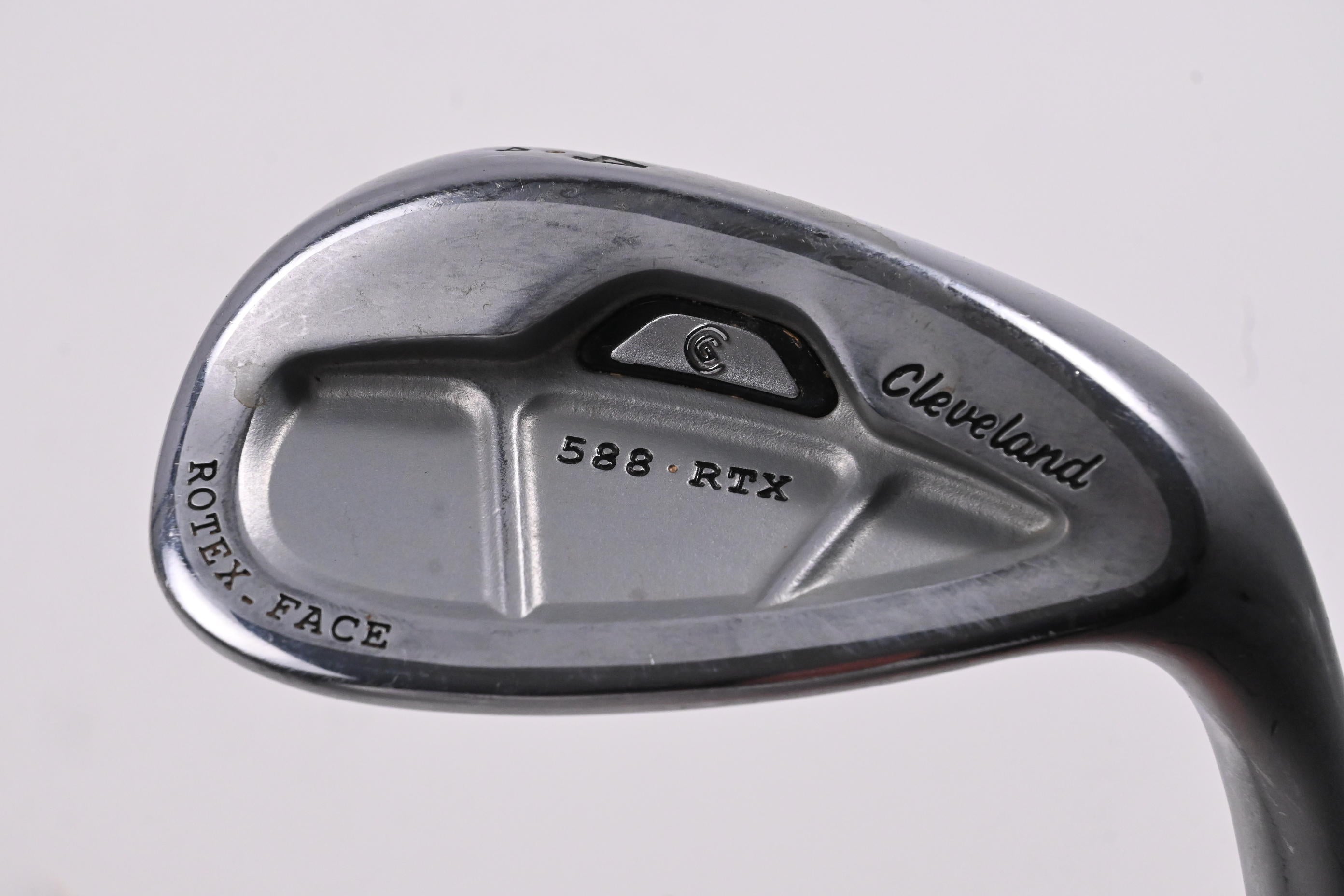 Cleveland 588 RTX 2.0 Sand Wedge / 54 Degree / Wedge Flex Dynamic Gold Shaft