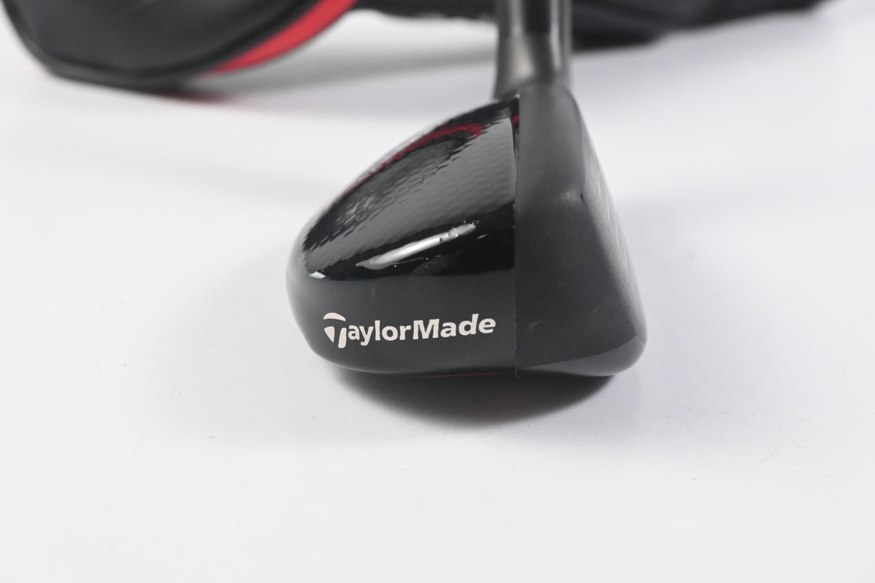 Taylormade Stealth 2 Plus #3 Hybrid / 19.5 Degree / Stiff Flex Kai'li Red 85 Shaft