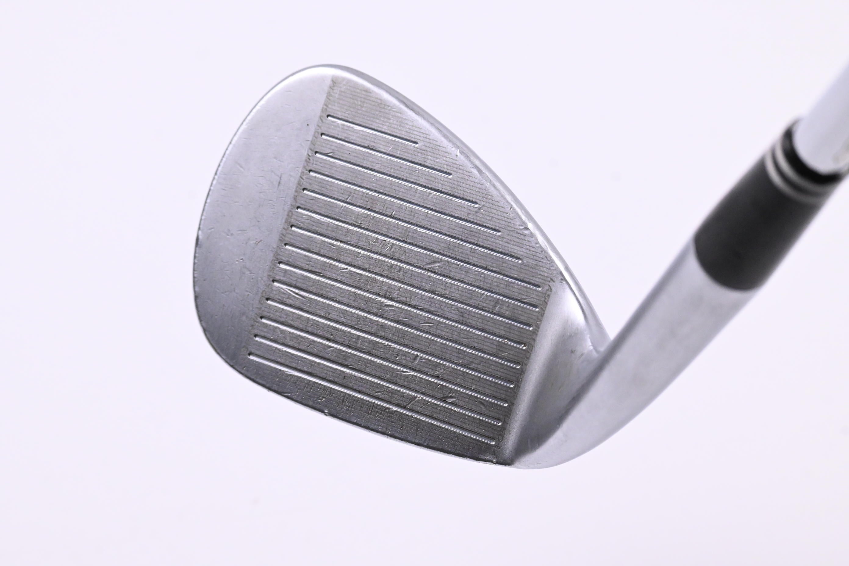 Cleveland 588 Precision Forged Gap Wedge / 52 Degree / Wedge Flex Tour Concept
