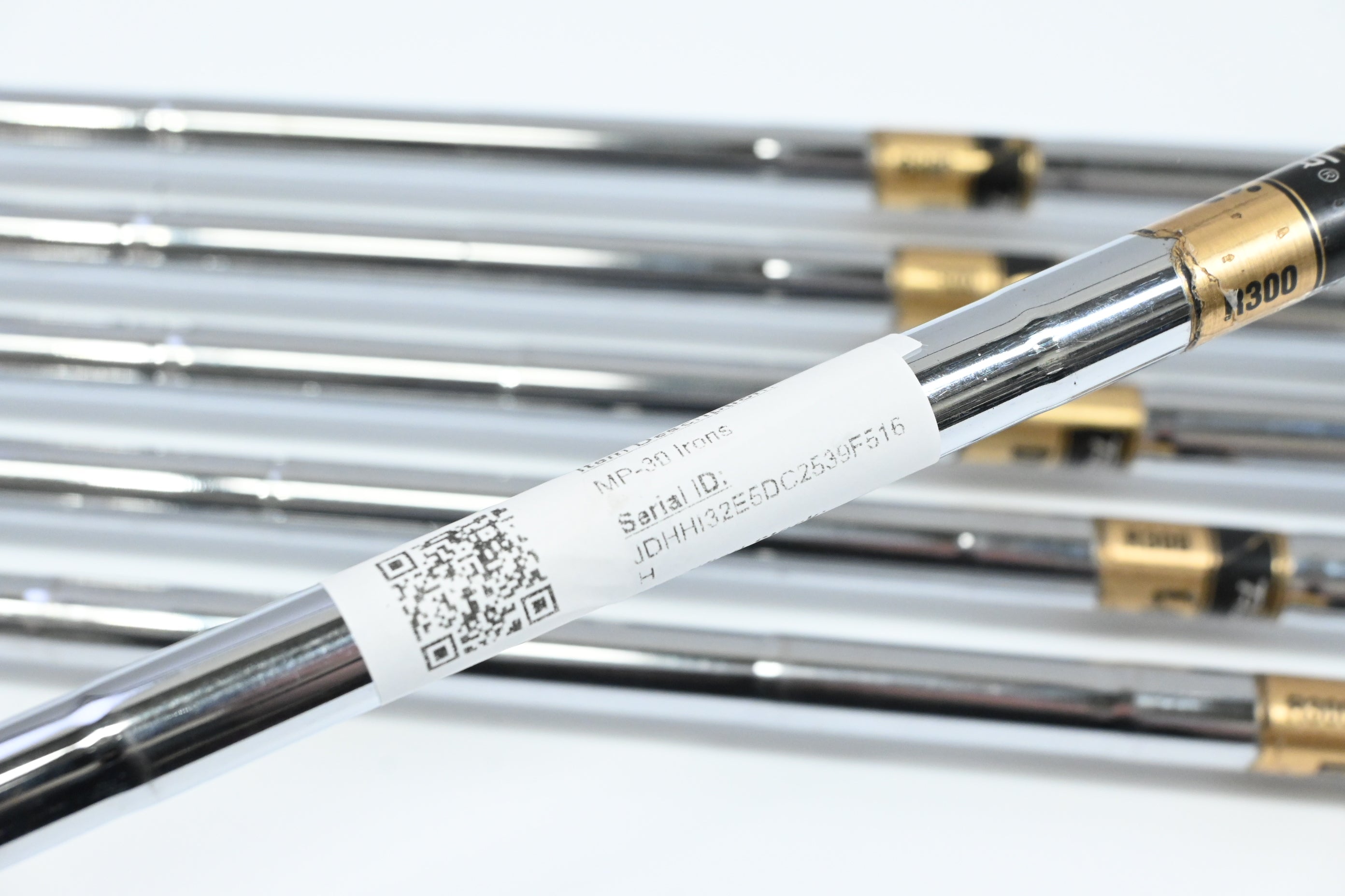 Mizuno MP-30 Irons / 5-PW / Regular Flex Dynamic Gold R300 Shafts