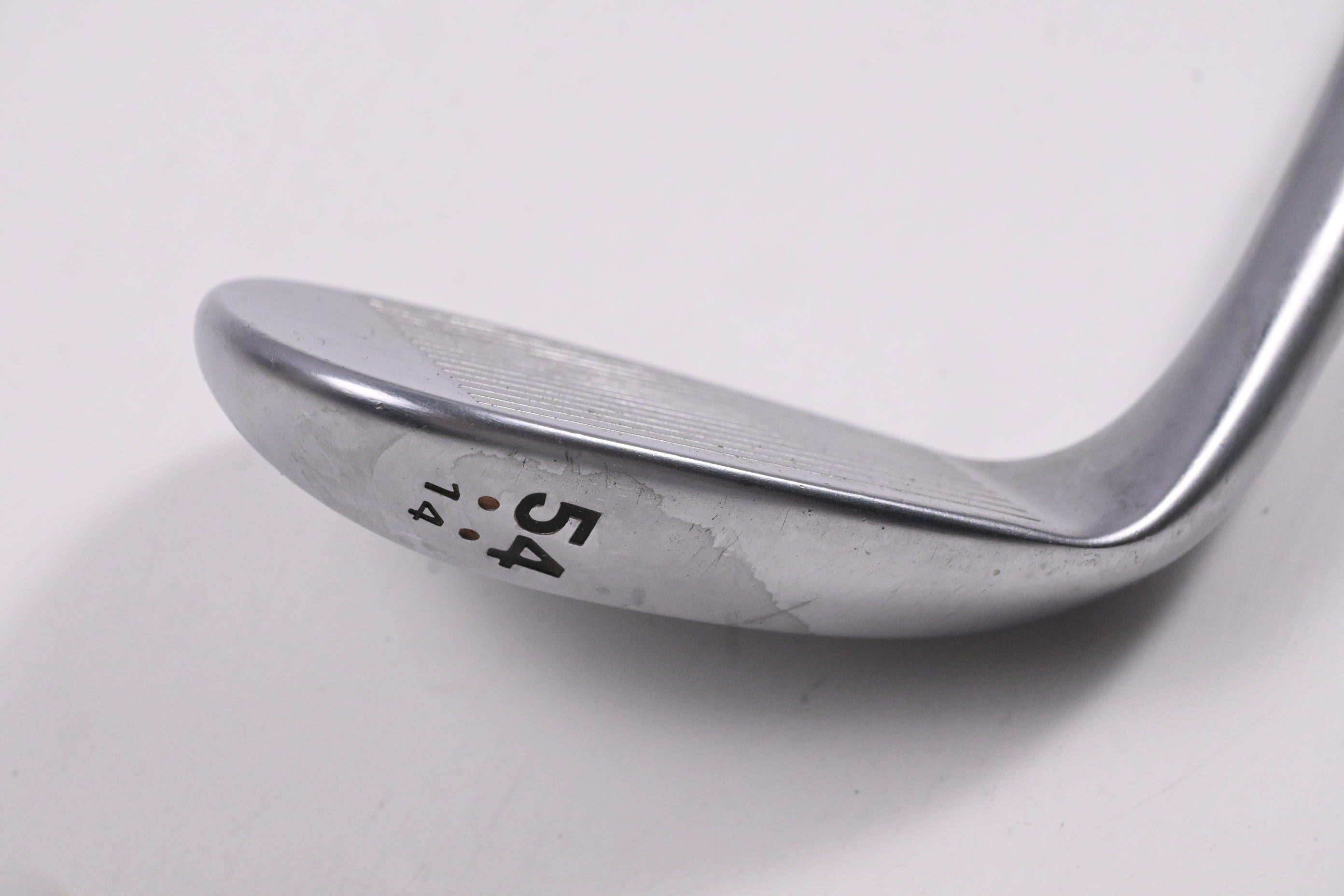 Cleveland 588 RTX 2.0 Sand Wedge / 54 Degree / Wedge Flex Dynamic Gold Shaft