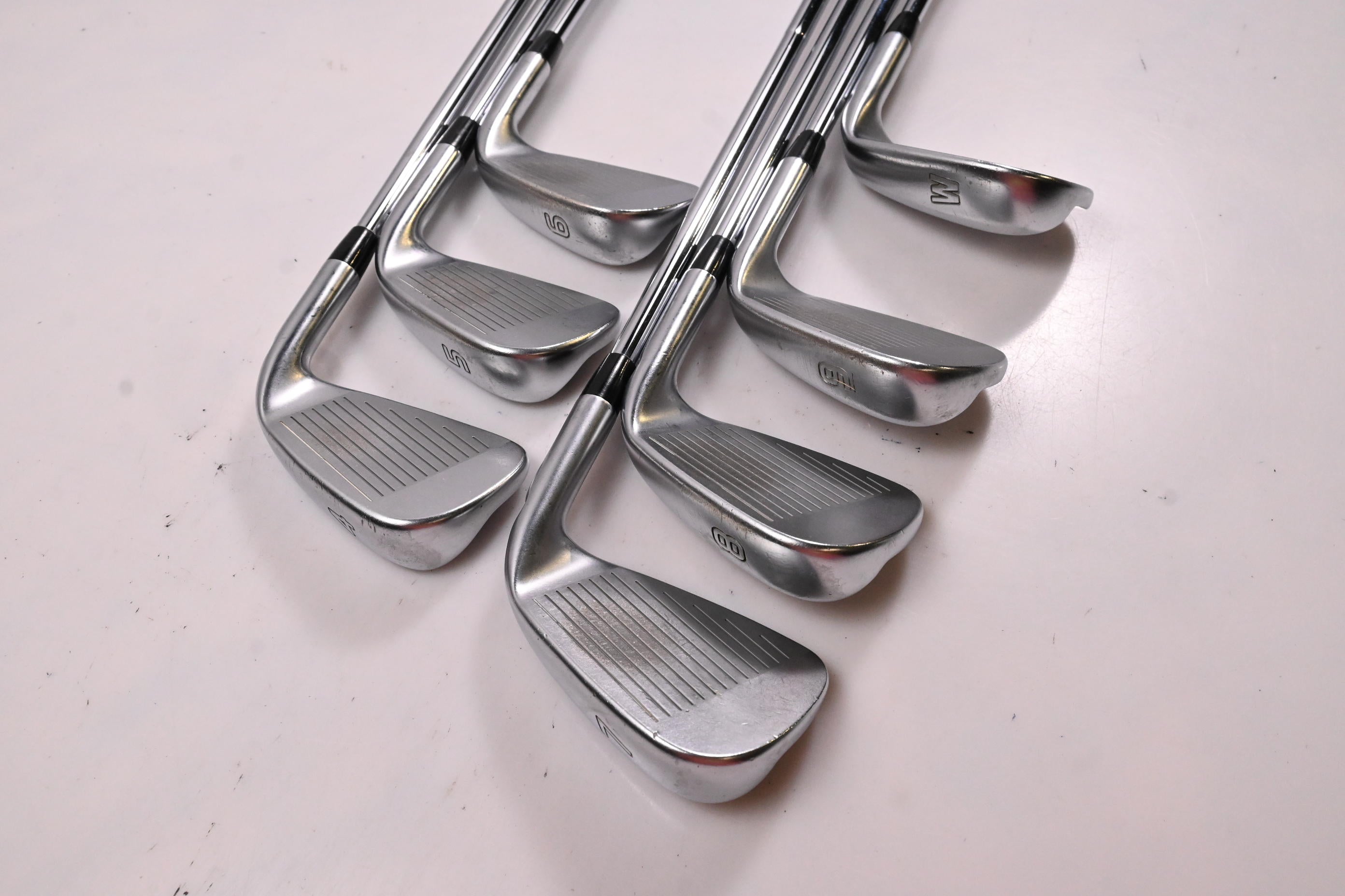 Left Hand Ping i210 Irons / 4-PW / Blue Dot / Stiff Flex Dynamic Gold 120 Shafts
