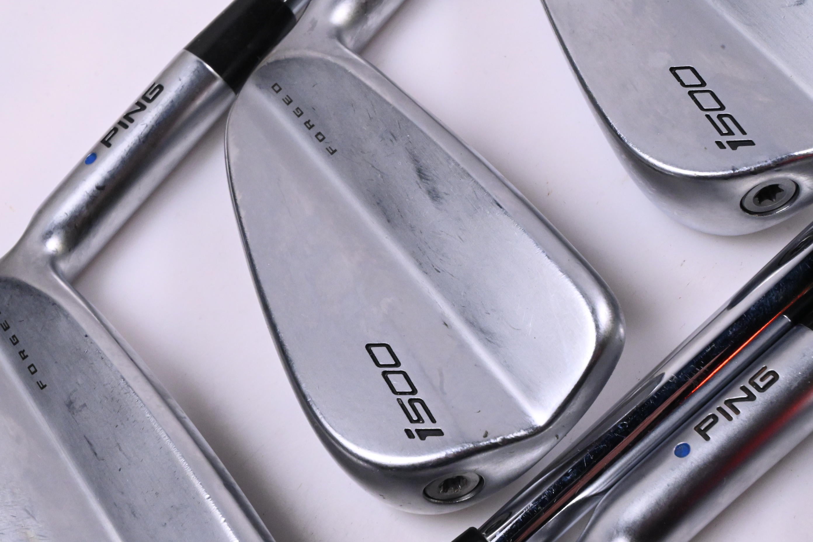 Ping i500 Irons / 4-PW / Blue Dot / Regular Flex Dynamic Gold 105 R300 Shafts