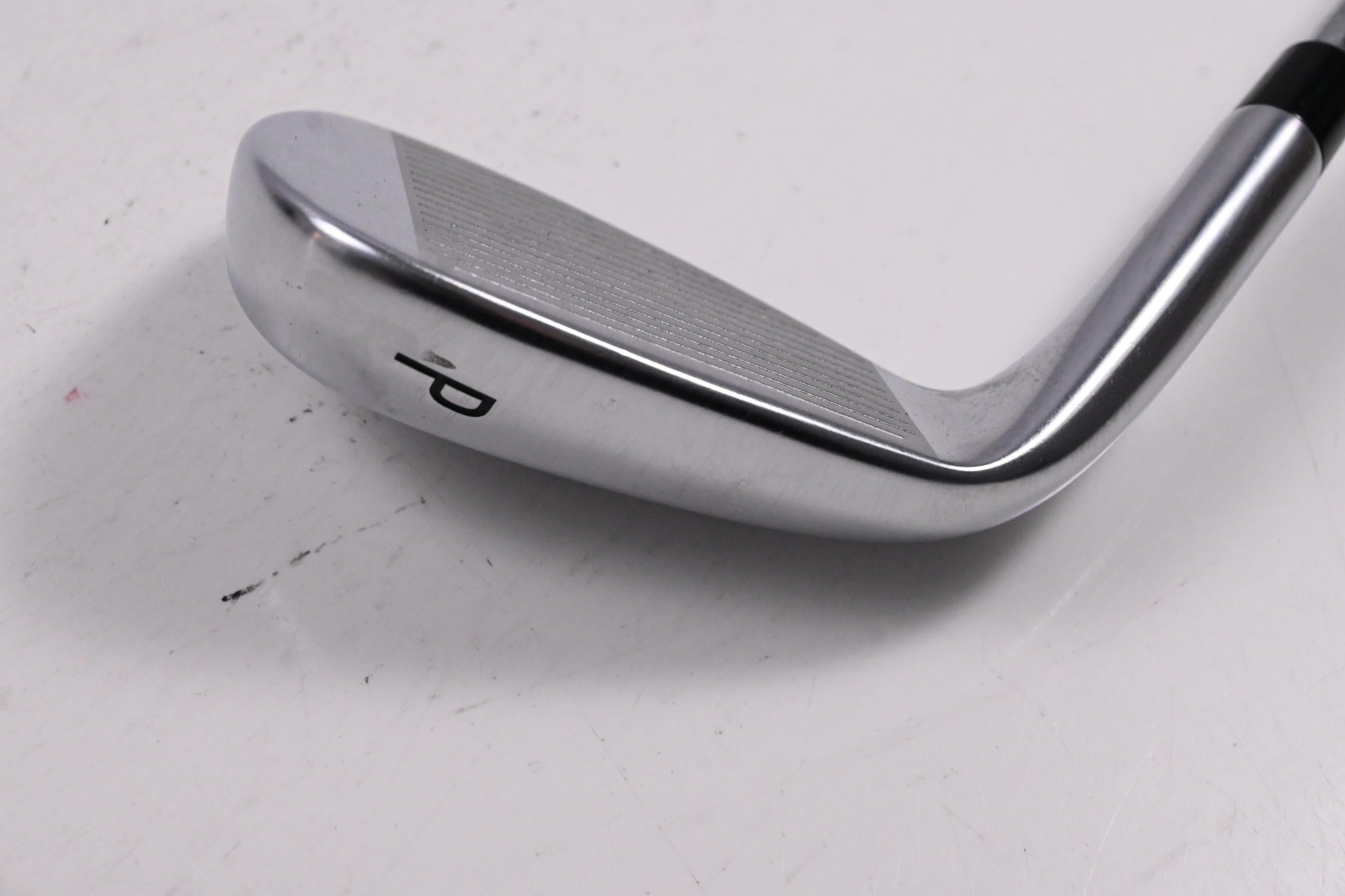 Taylormade Qi Pitching Wedge / 43 Degree / Regular Flex KBS MAX MT 85 Shaft