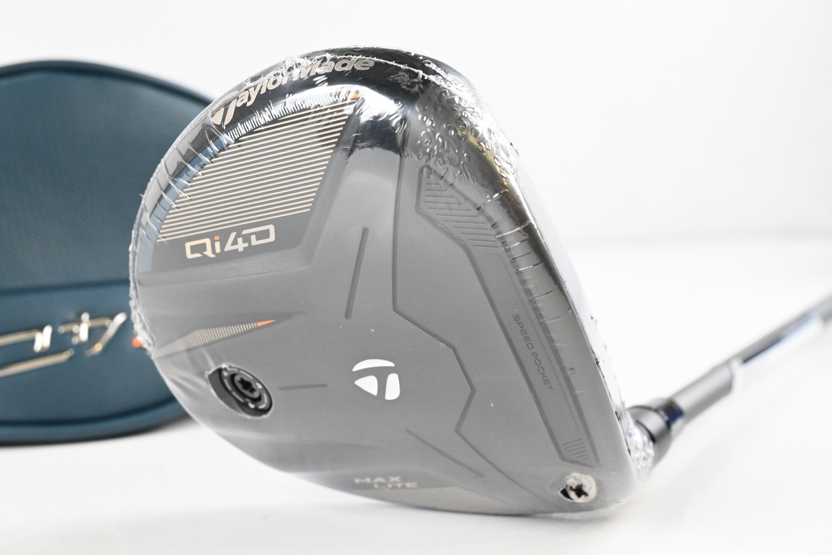 Taylormade Qi4D Max Lite #5 Wood / 18 Degree / Senior Flex REAX 45 Shaft