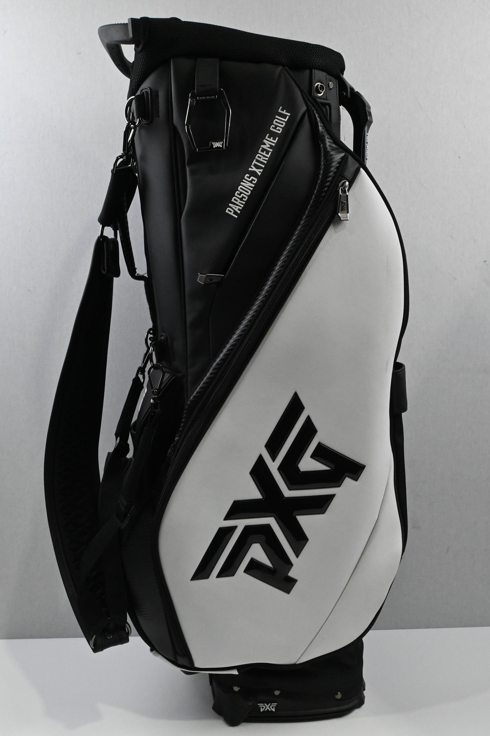 PXG Golf Stand Bag / 6 Way Divider / Black & White