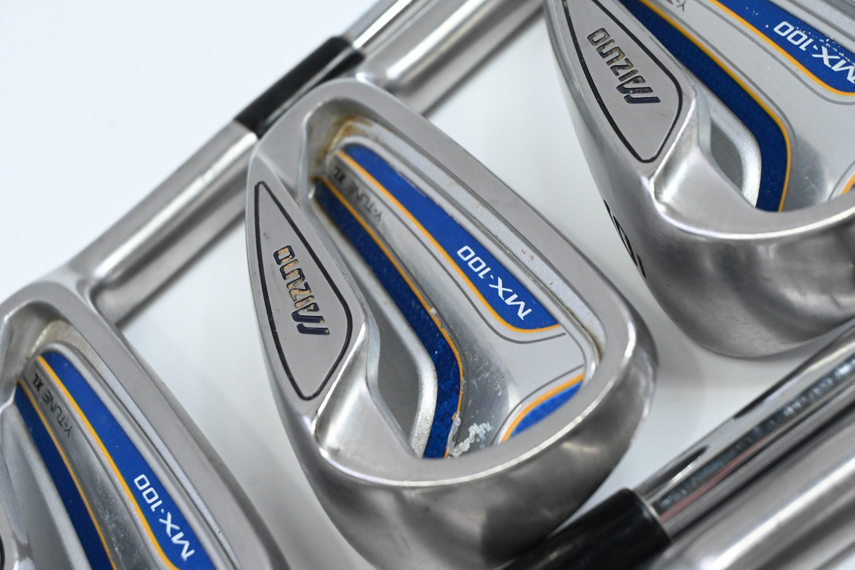 Mizuno MX-100 Irons / 4-PW+SW / Regular Flex Mizuno MX-Lite Shafts
