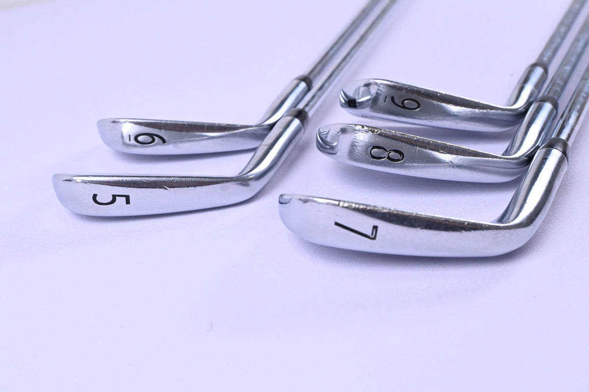 Titleist 718 MB Irons / 5-9i / X-Flex True Temper Dynamic Gold AMT X100 Shafts