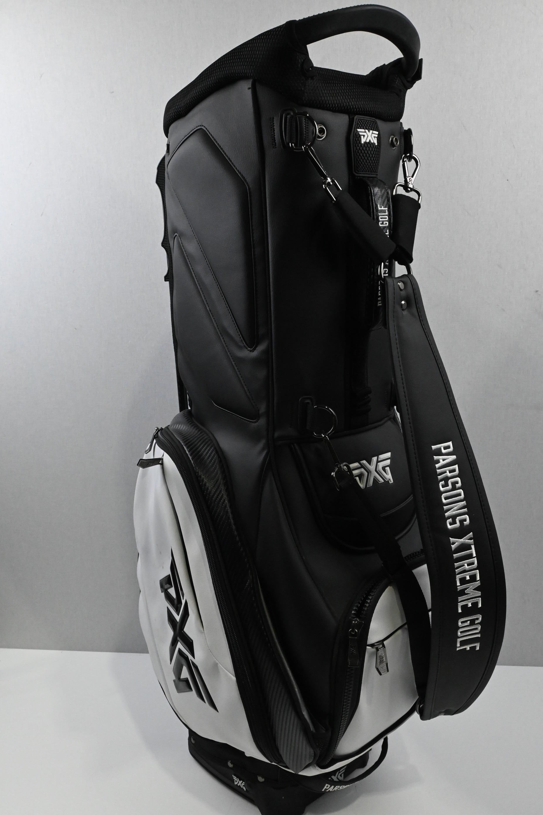 PXG Golf Stand Bag / 6 Way Divider / Black & White