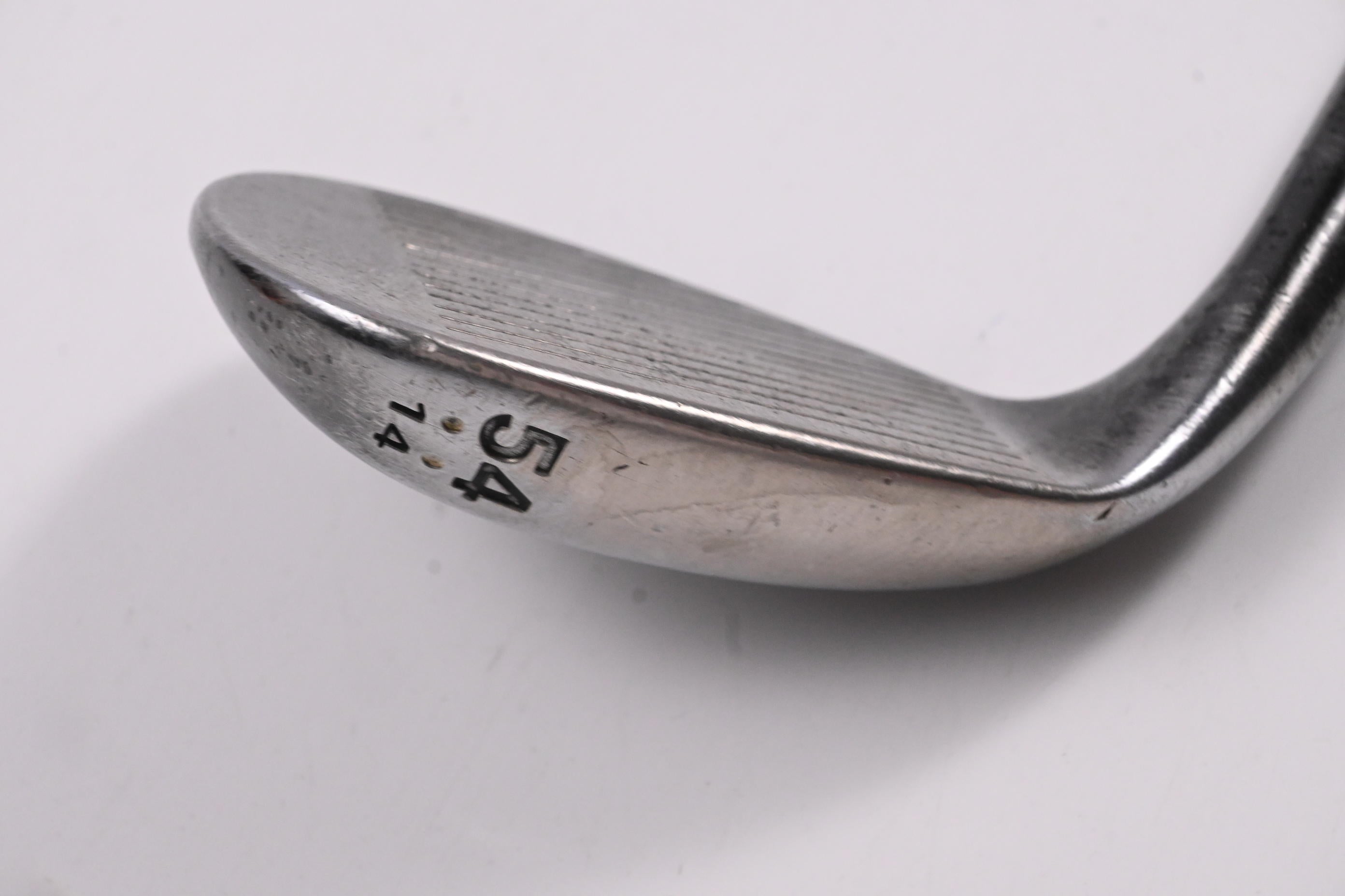 Cleveland CG15 Sand Wedge / 54 Degree / Wedge Flex Dynamic Gold Shaft