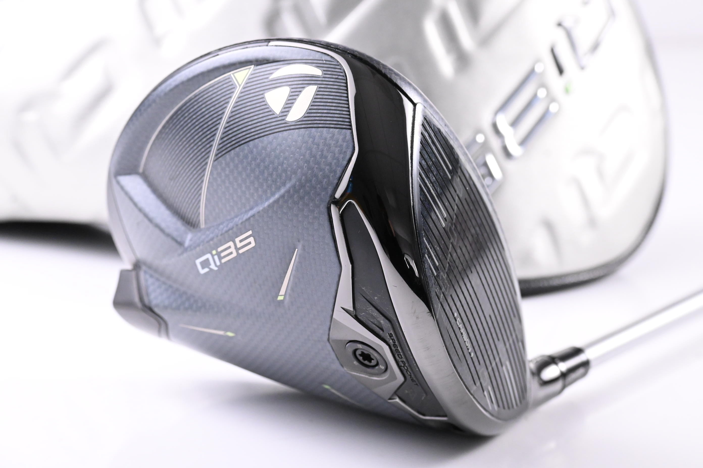 Taylormade Qi35 Driver / 12 Degree / Regular Flex Aldila Ascent PL 40 Shaft