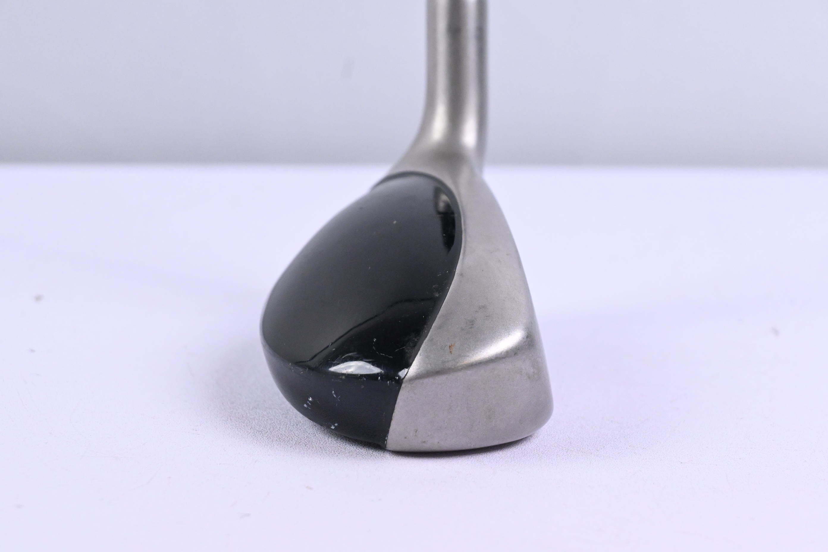 Taylormade Rescue Mid #2 Hybrid / 16 Degree / Regular Flex Ultralite UG65 Shaft