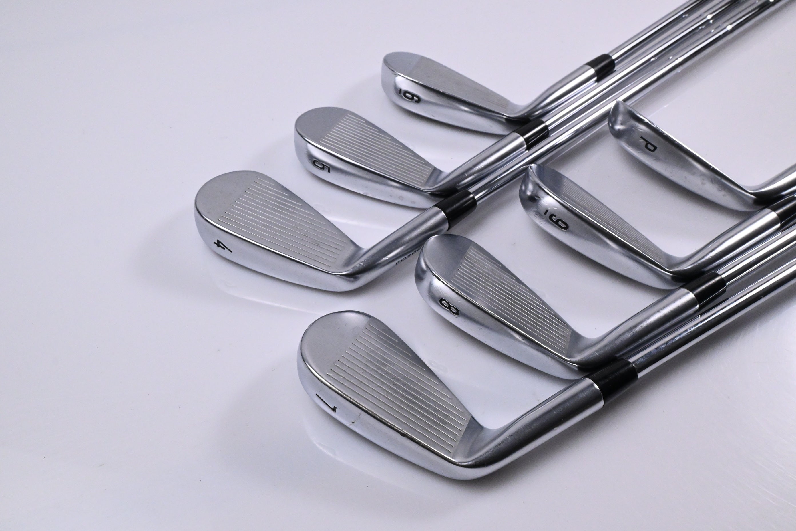 Callaway Apex Pro 24 Irons / 4-PW / Stiff Flex Dynamic Gold Mid 115 S300 Shafts