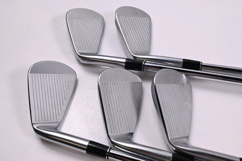Srixon ZXi5 Irons / 6-PW / Regular Flex N.S.Pro Zelos8 Shafts