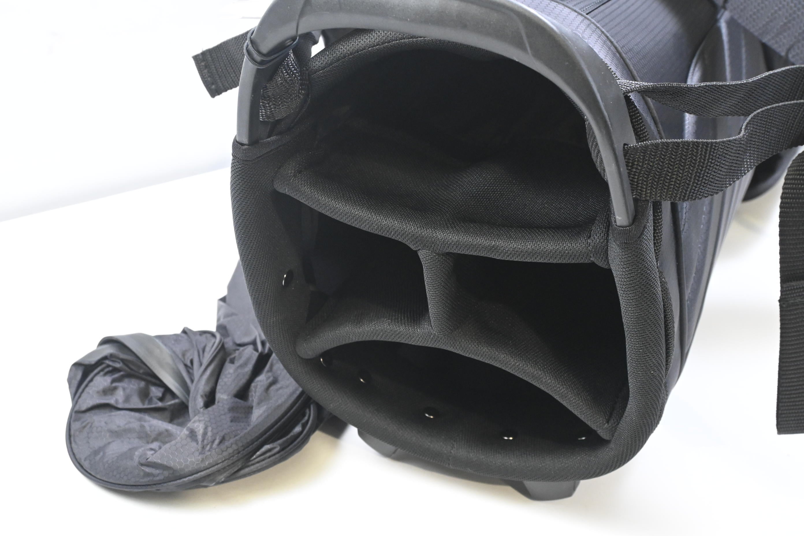 Callaway Chase Dry Stand Bag / 4-Way Divider / Black