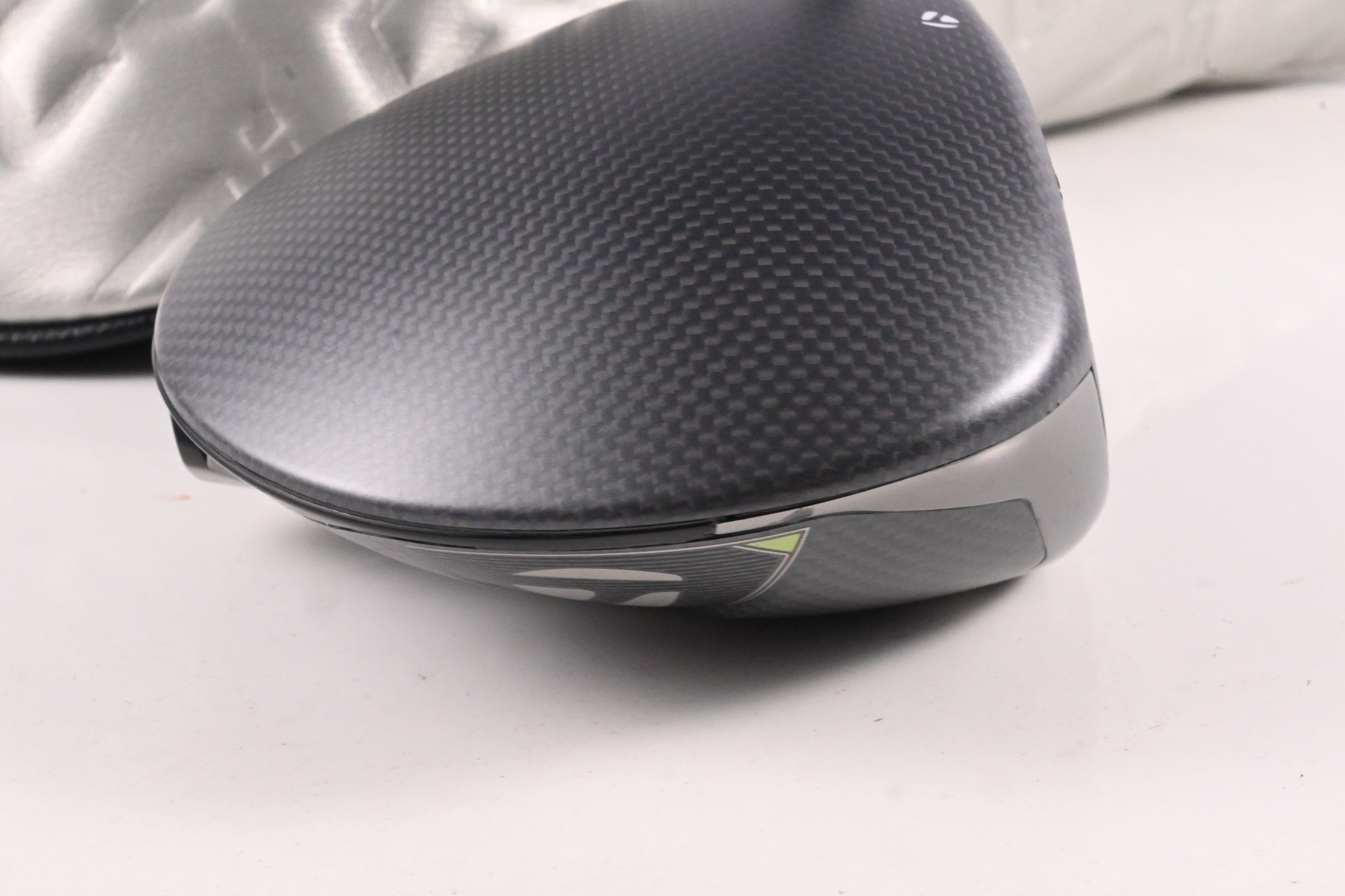 Taylormade Qi35 LS Driver / 10.5 Degree / Regular Flex AirSpeeder 50 Shaft