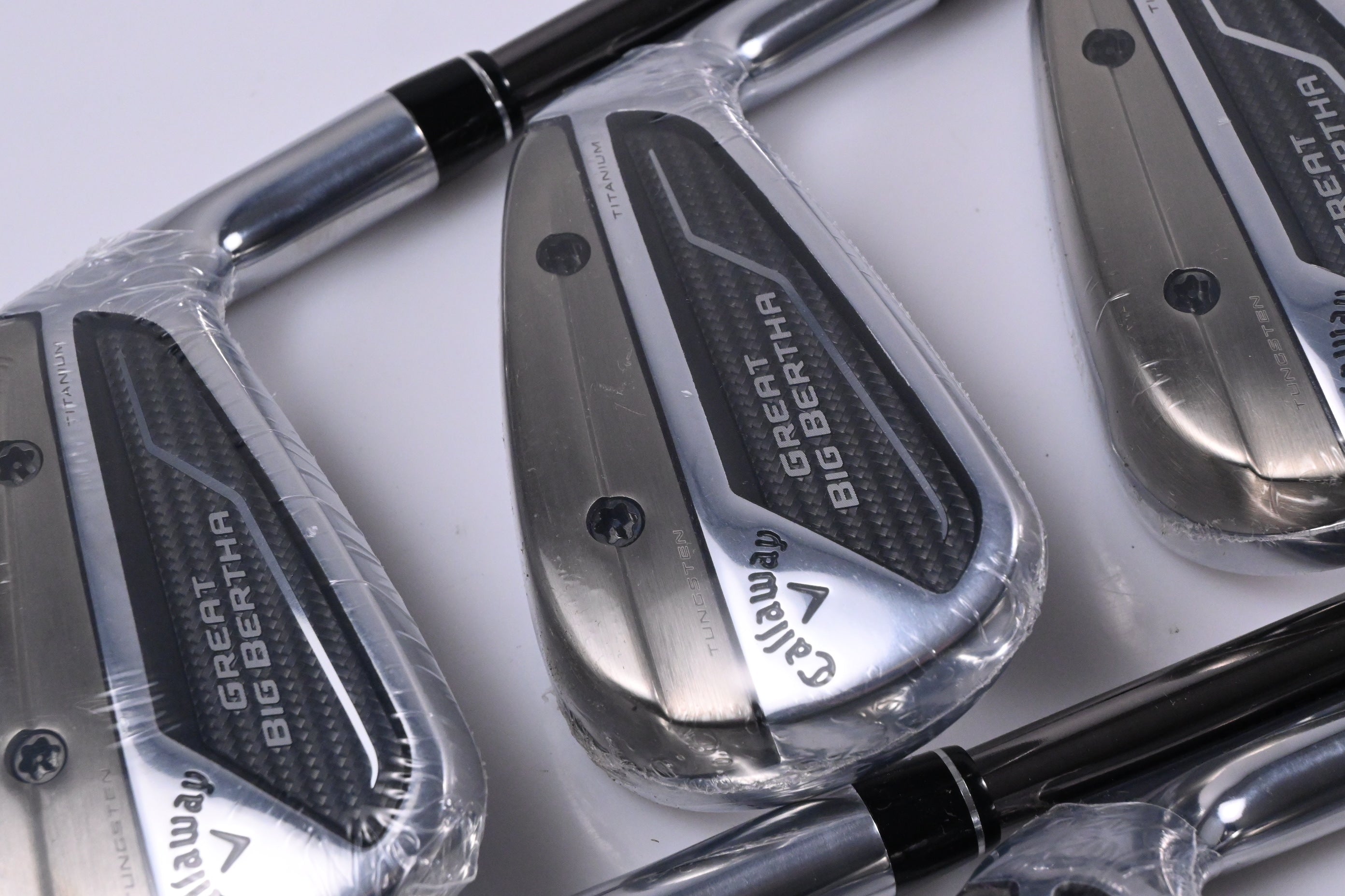 Callaway Great Big Bertha 2023 Irons / 6-PW+SW / Regular Flex UST Helium 60