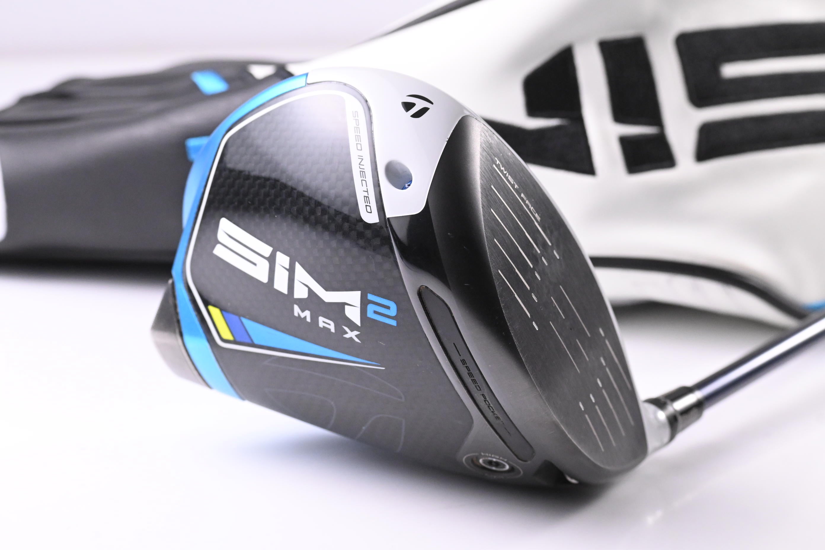 Taylormade SIM2 Max Driver / 10.5 Degree / Stiff Flex Ventus Blue 6 Shaft