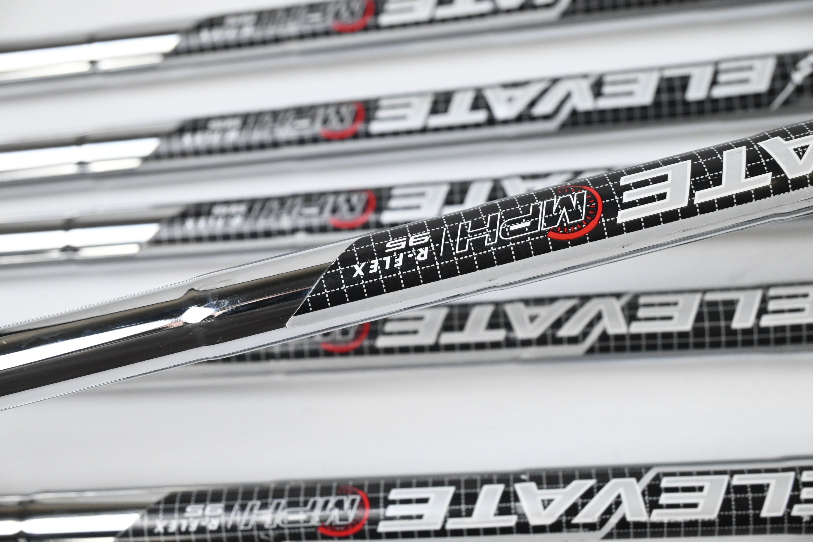 Tour Edge E525 Hot Launch Irons / 5-PW / Regular Flex Elevate MPH 95 Steel Shafts