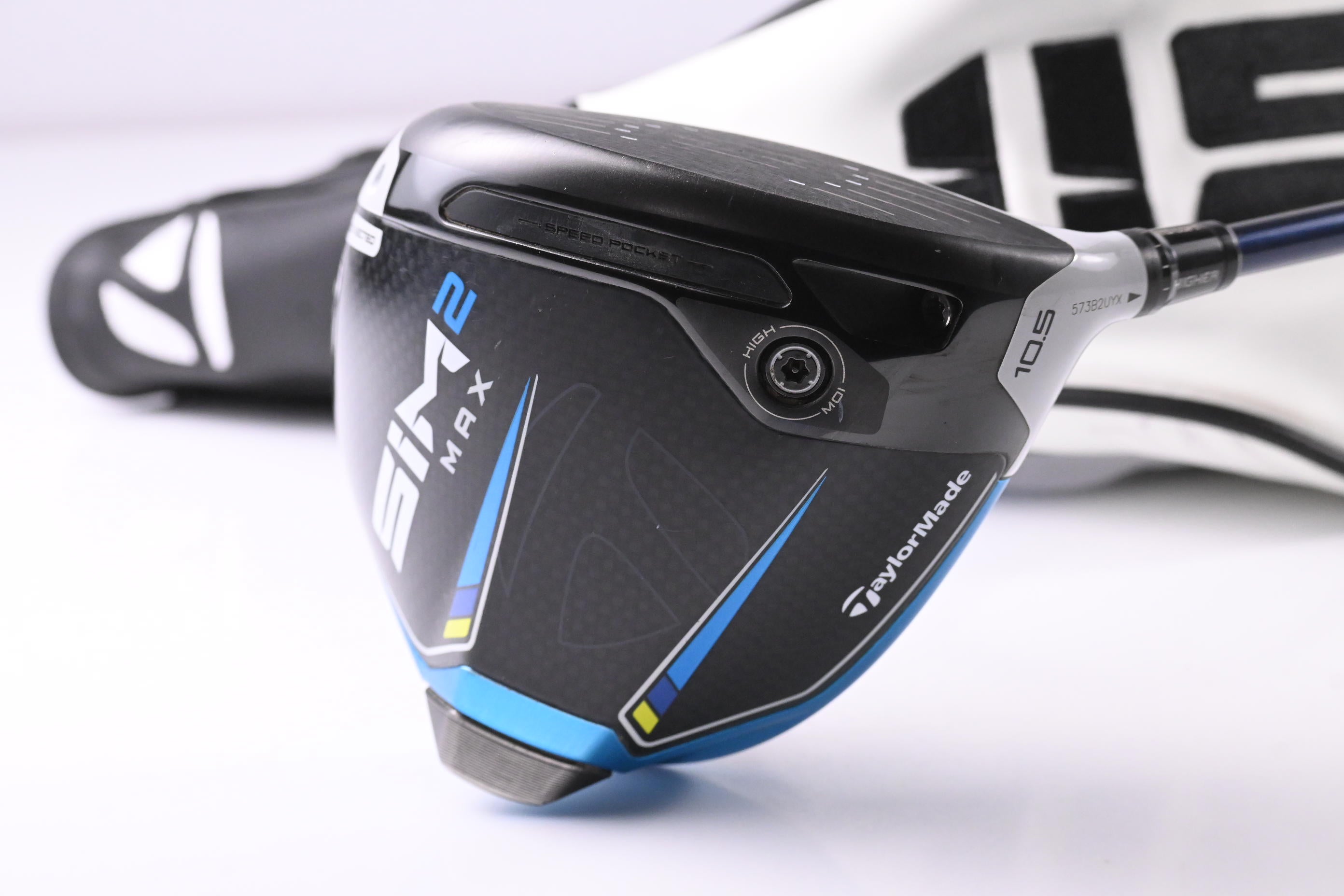 Taylormade SIM2 Max Driver / 10.5 Degree / Stiff Flex Ventus Blue 6 Shaft