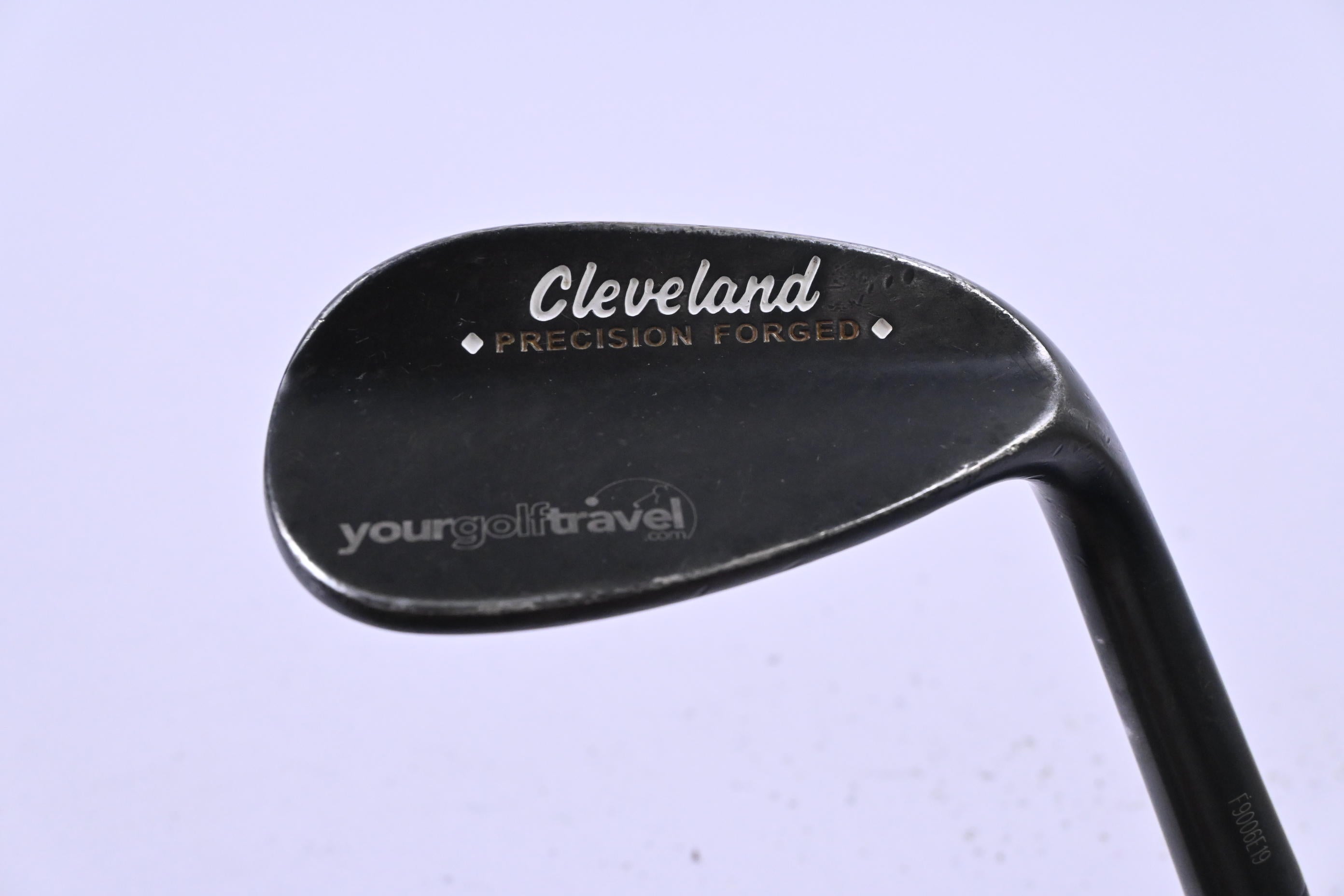 Cleveland 588 Precision Forged Sand Wedge / 56 Degree / Wedge Flex Dynamic Gold